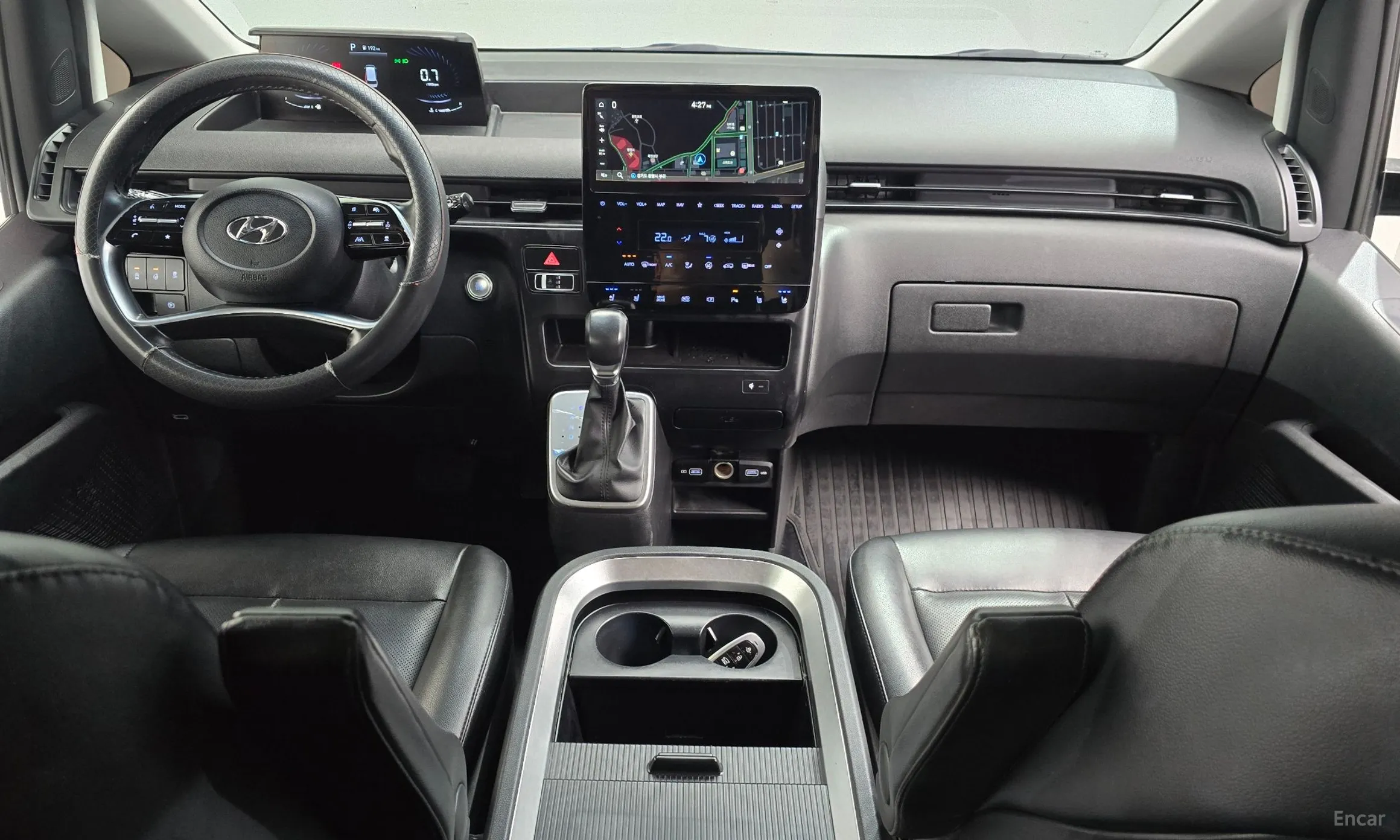 Hyundai Staria превью 7