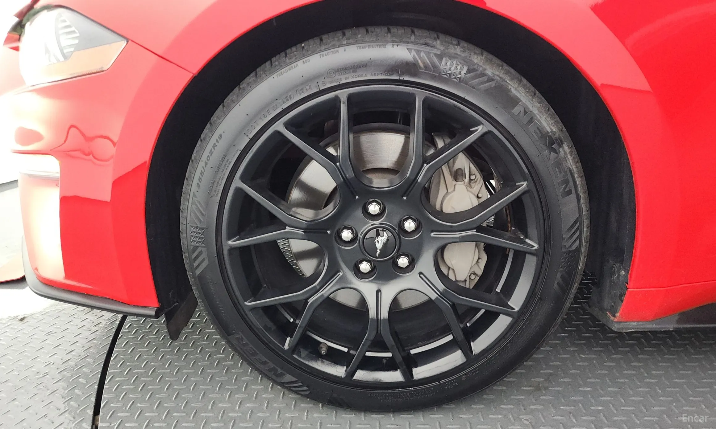 Ford Mustang превью 5