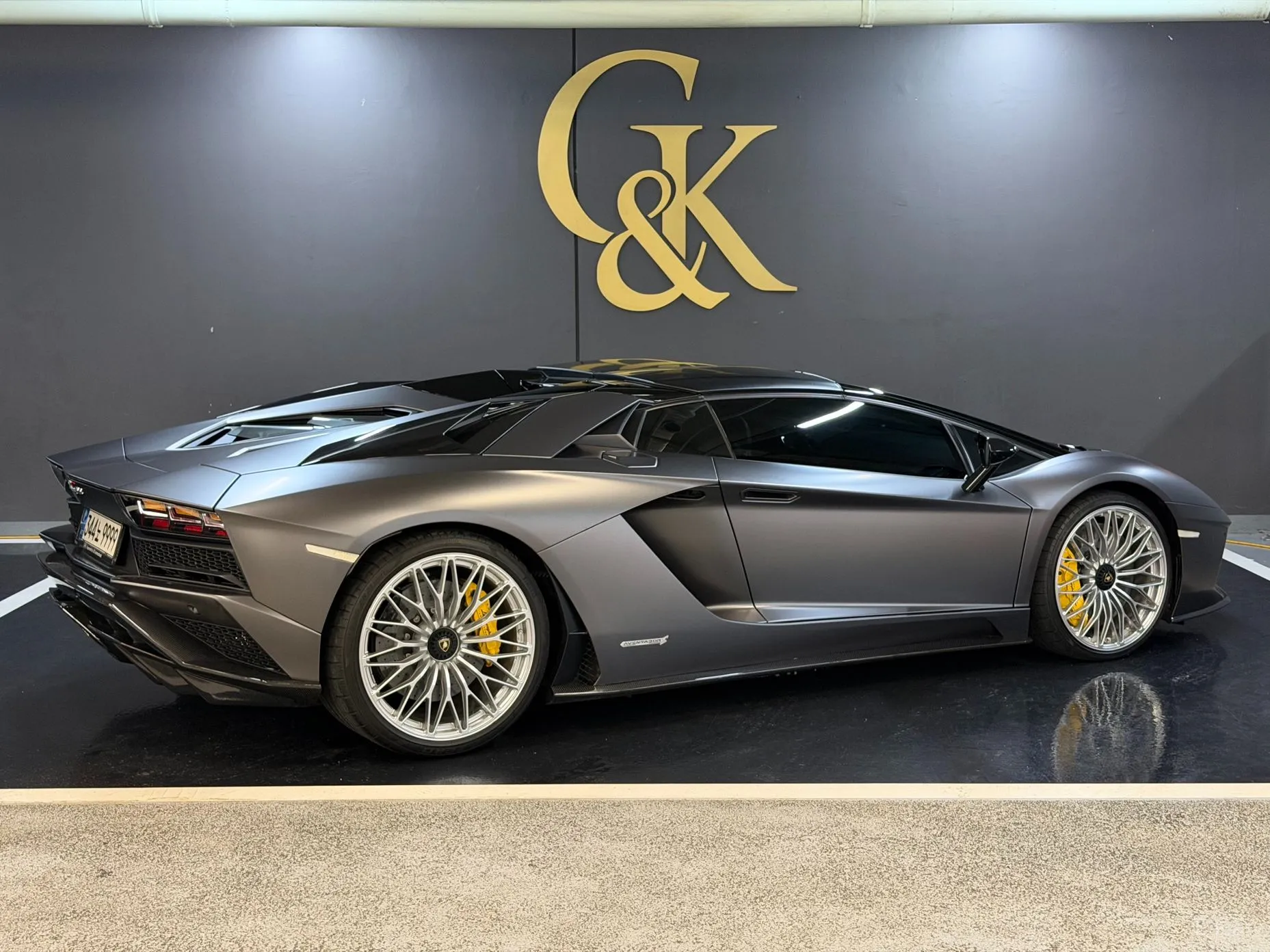 Lamborghini Aventador превью 3