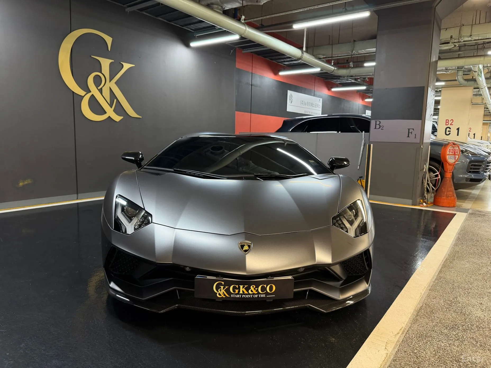 Lamborghini Aventador превью 4