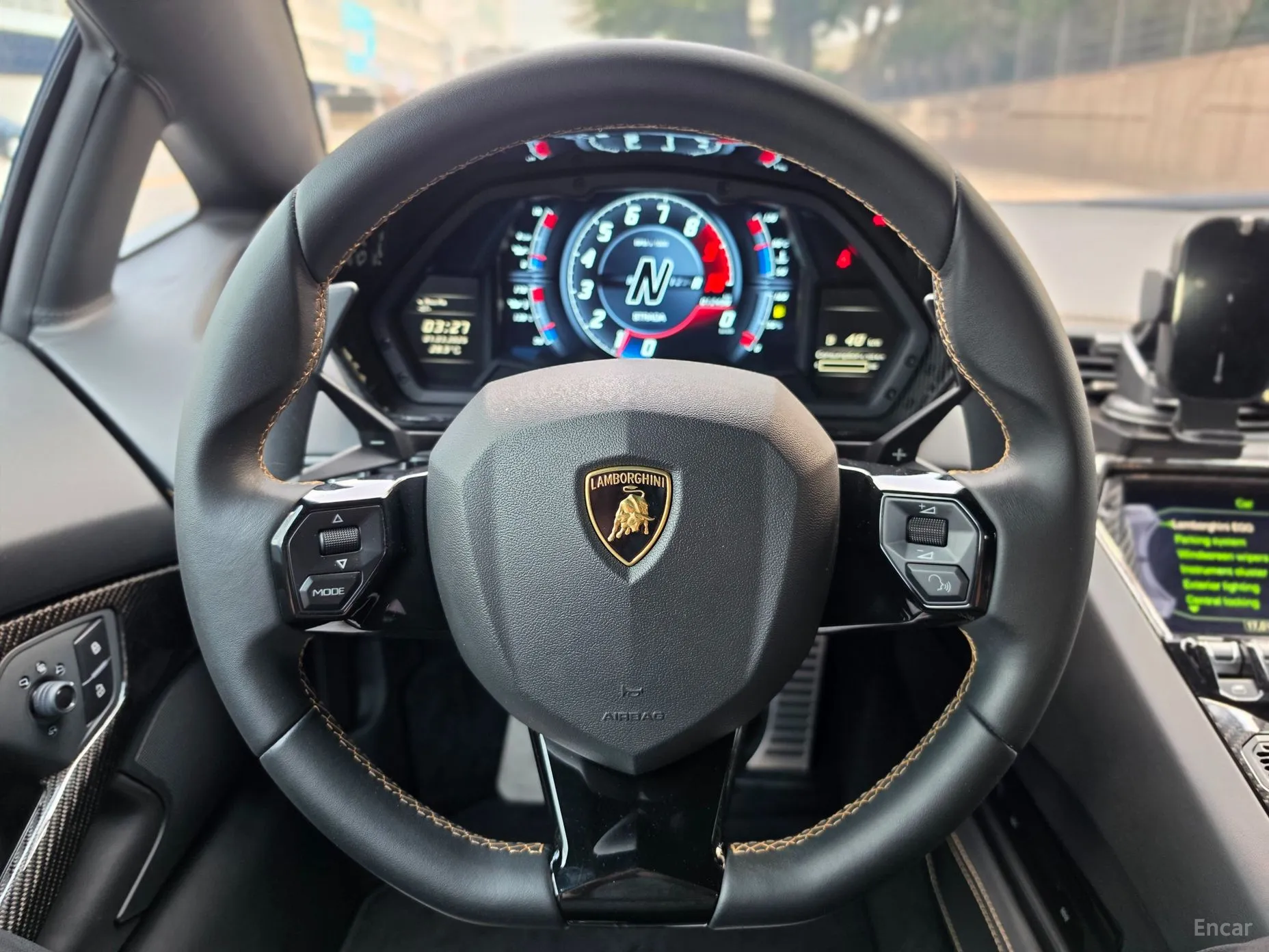 Lamborghini Aventador превью 9