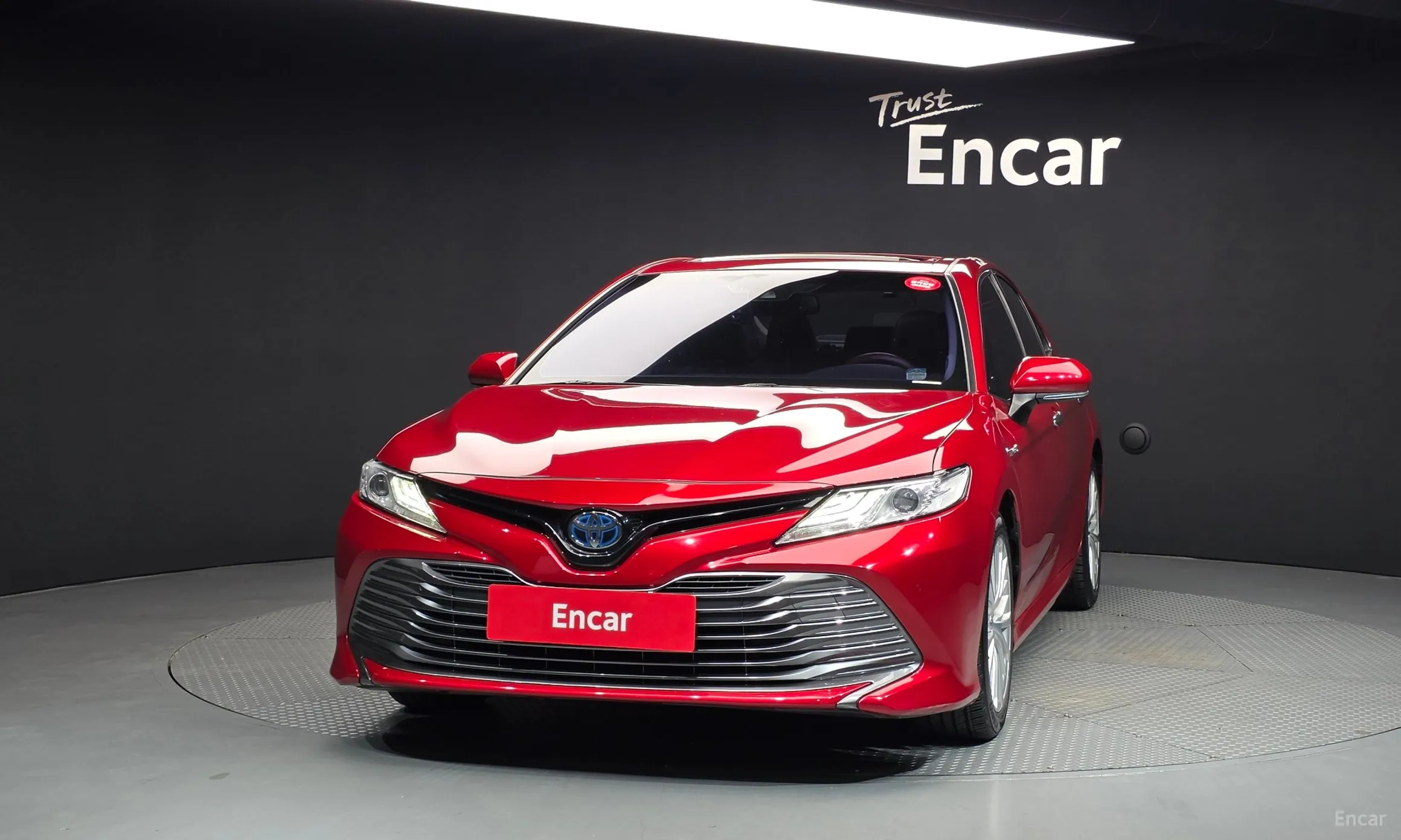 Toyota Camry (XV70) превью 3