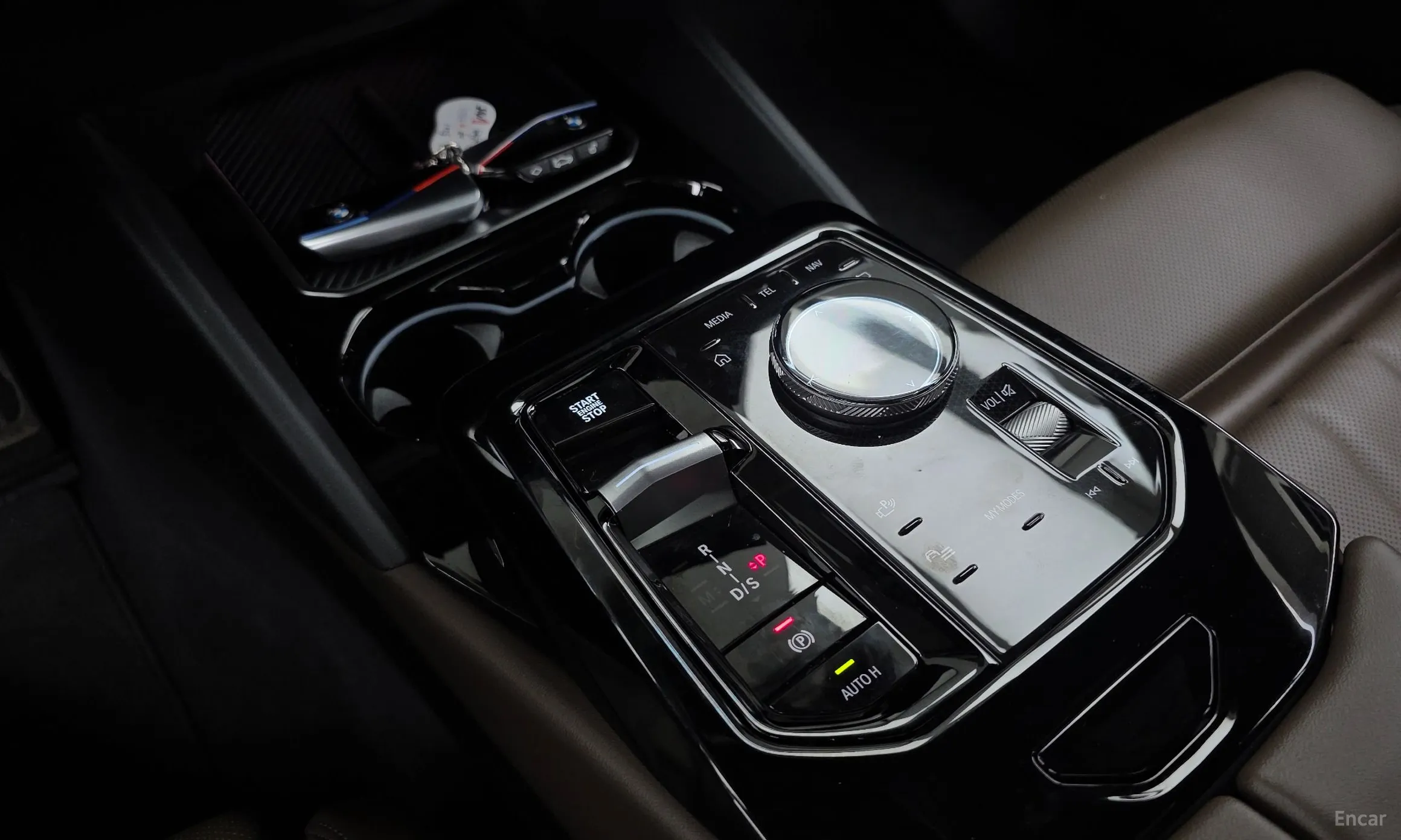 BMW 5 Series (G60) превью 9