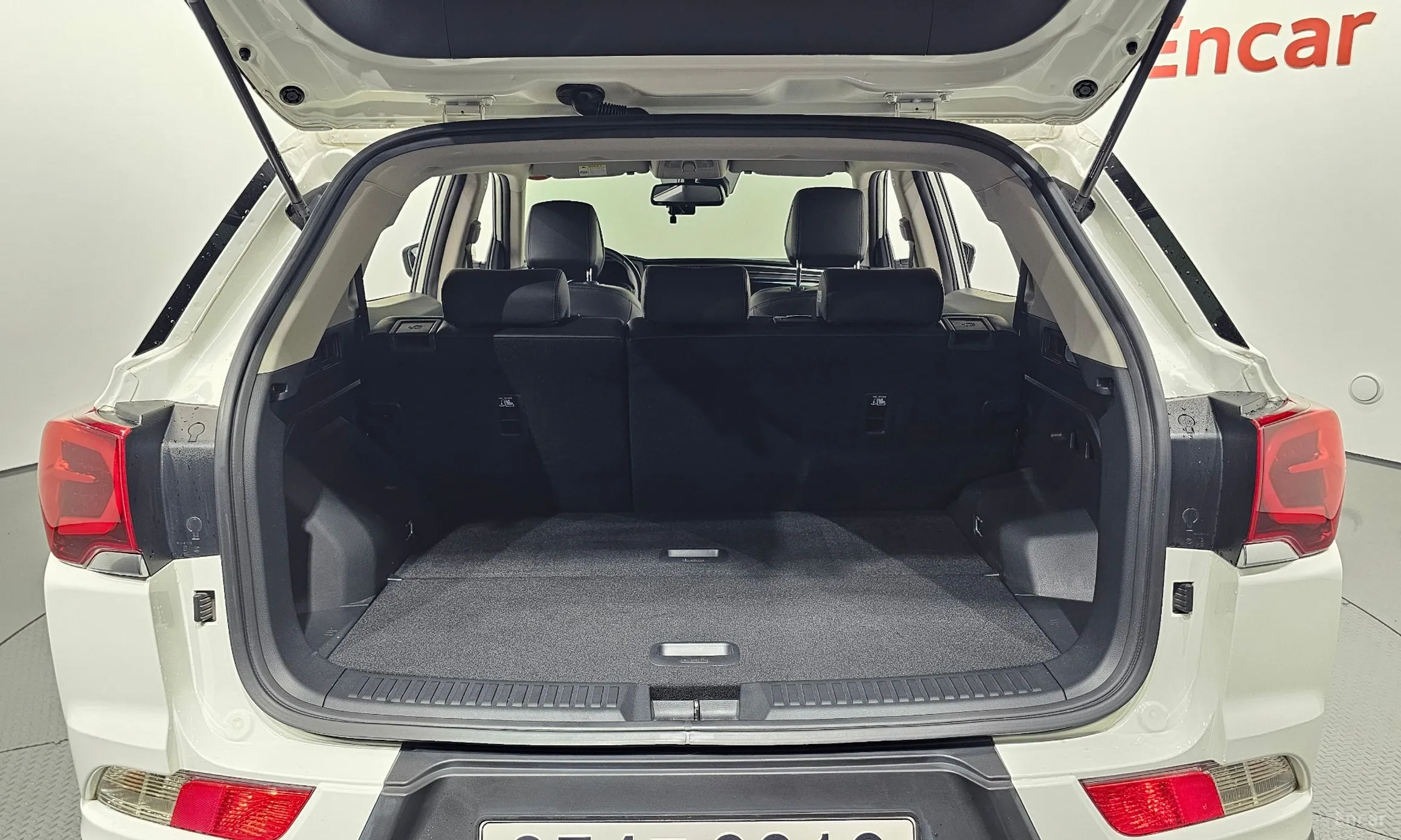 KG Mobility (SsangYong) Beautiful Korando превью 17