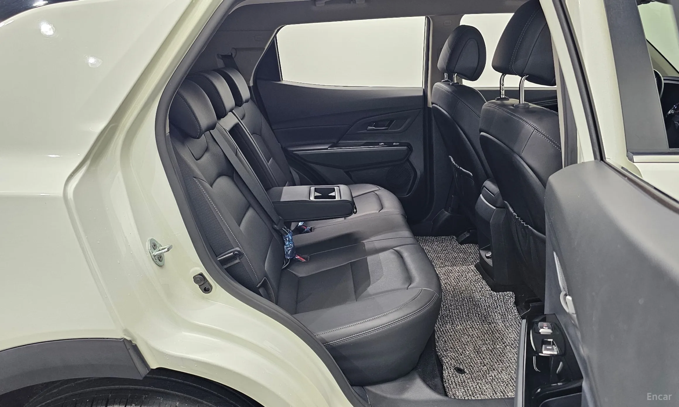 KG Mobility (SsangYong) Beautiful Korando превью 19