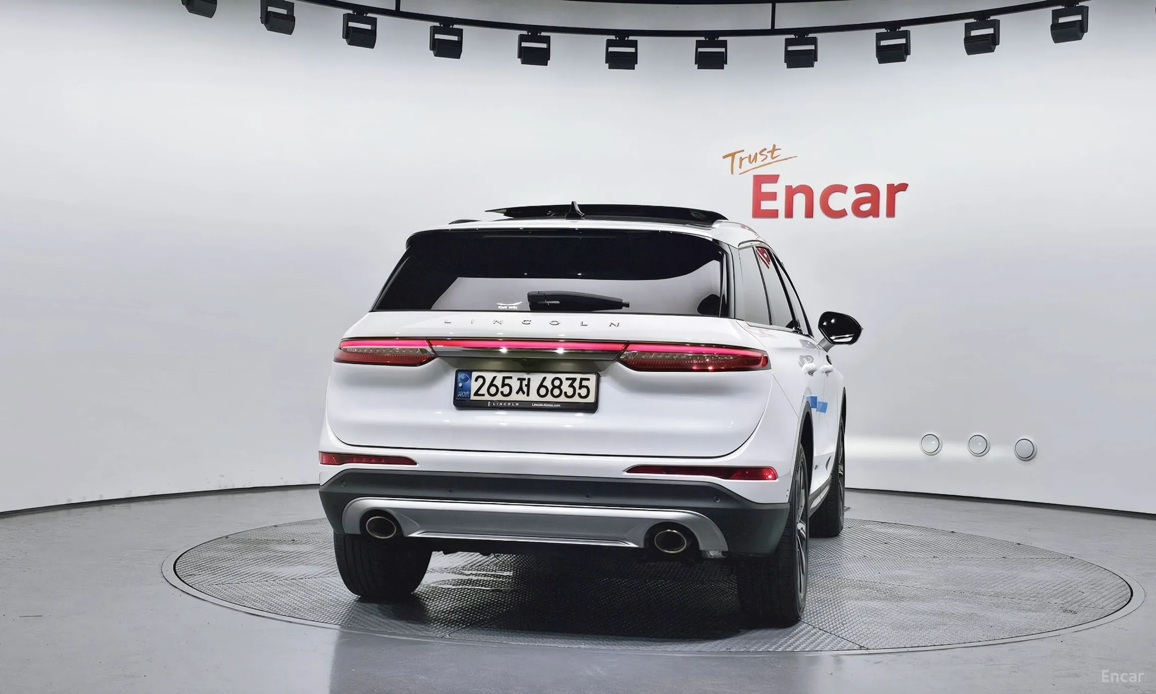 Lincoln Corsair превью 4