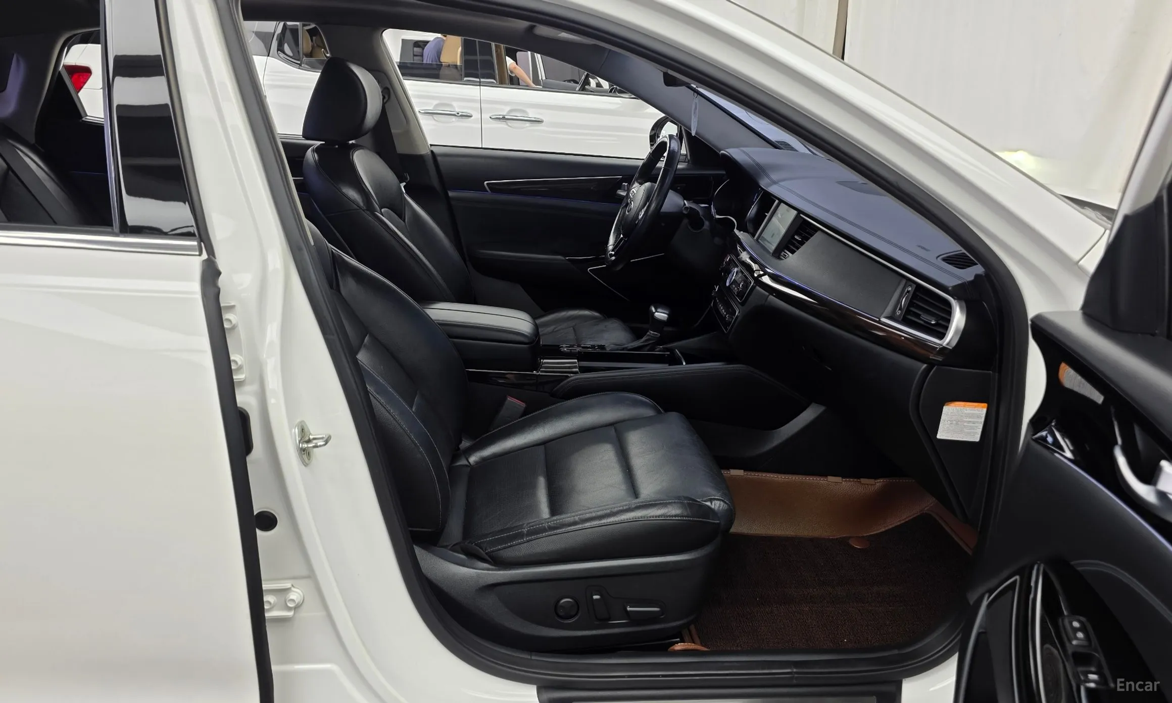 Kia K7 Hybrid превью 11