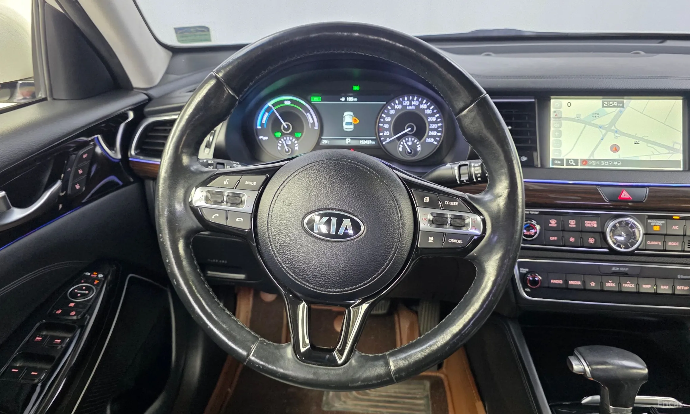 Kia K7 Hybrid превью 13
