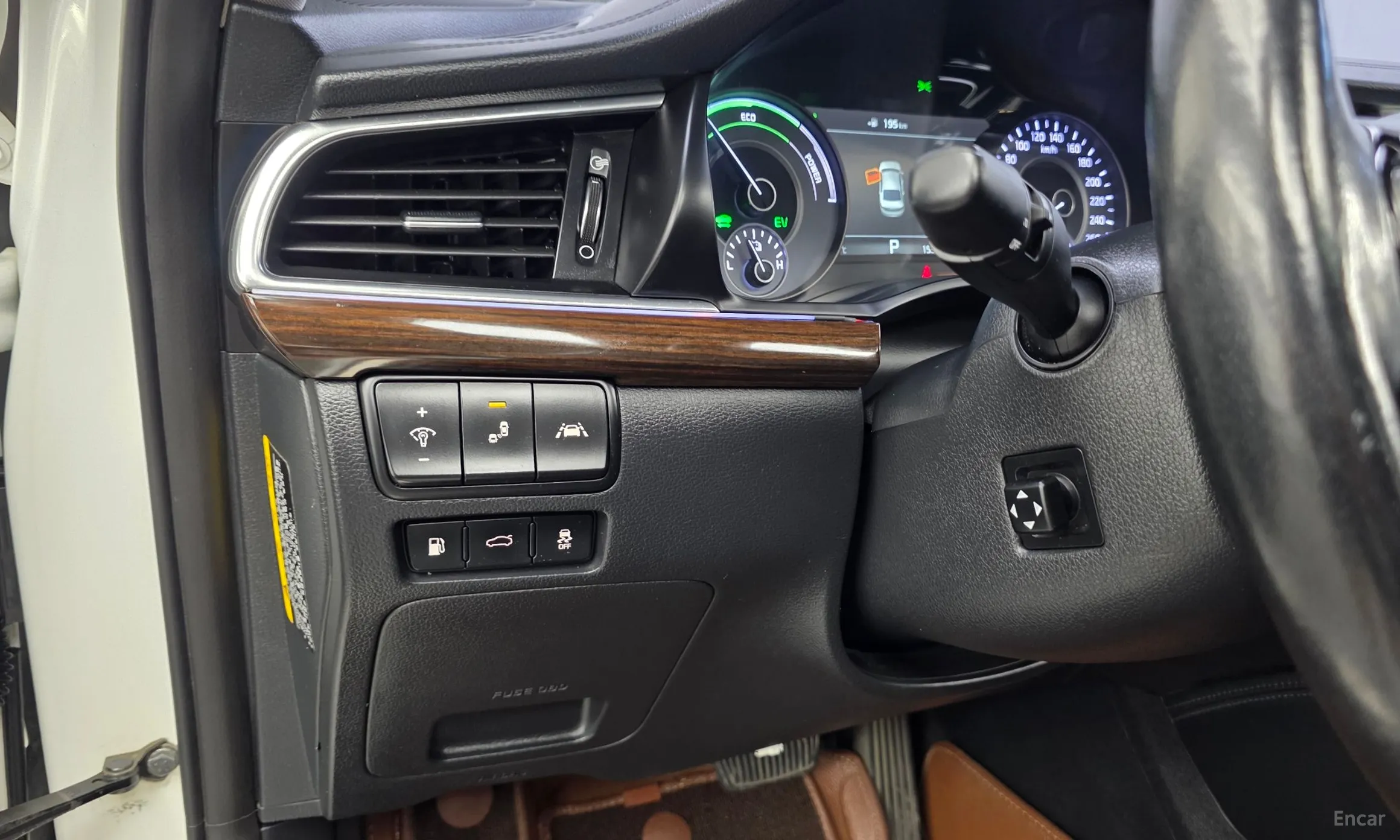 Kia K7 Hybrid превью 16