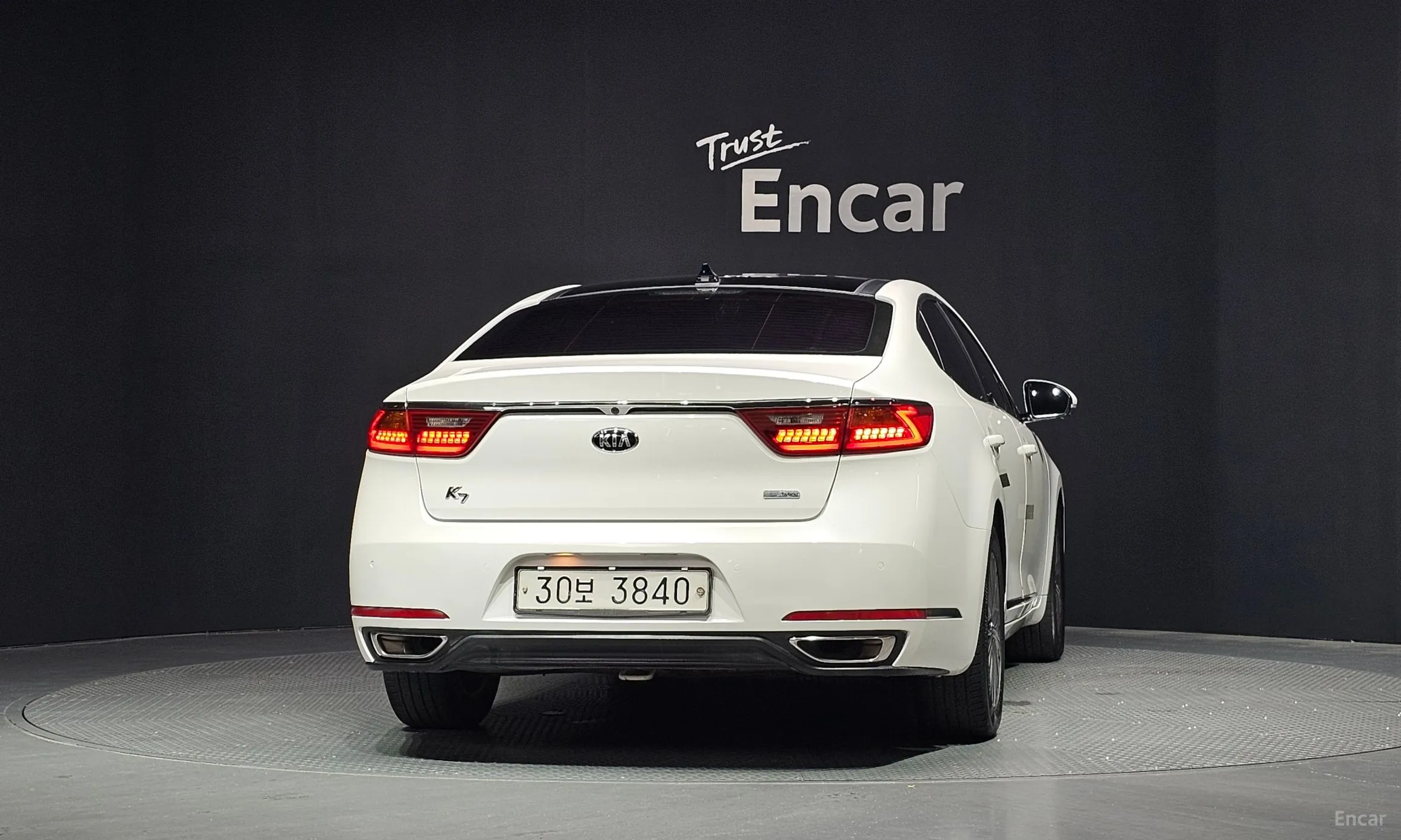 Kia K7 Hybrid превью 4