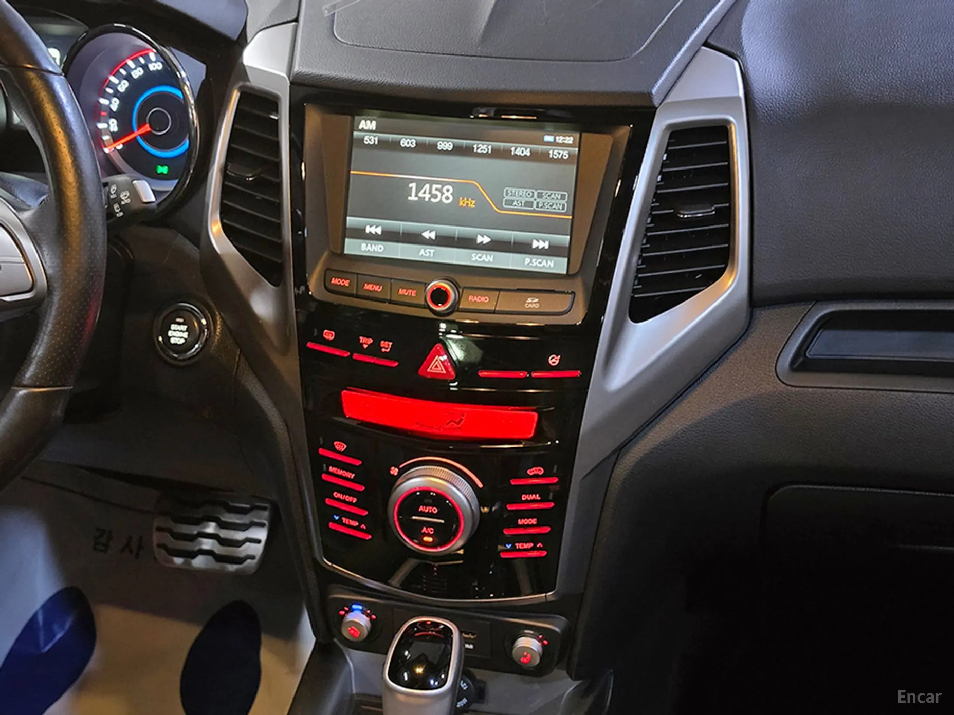 KG Mobility (SsangYong) Tivoli, Lazio превью 12