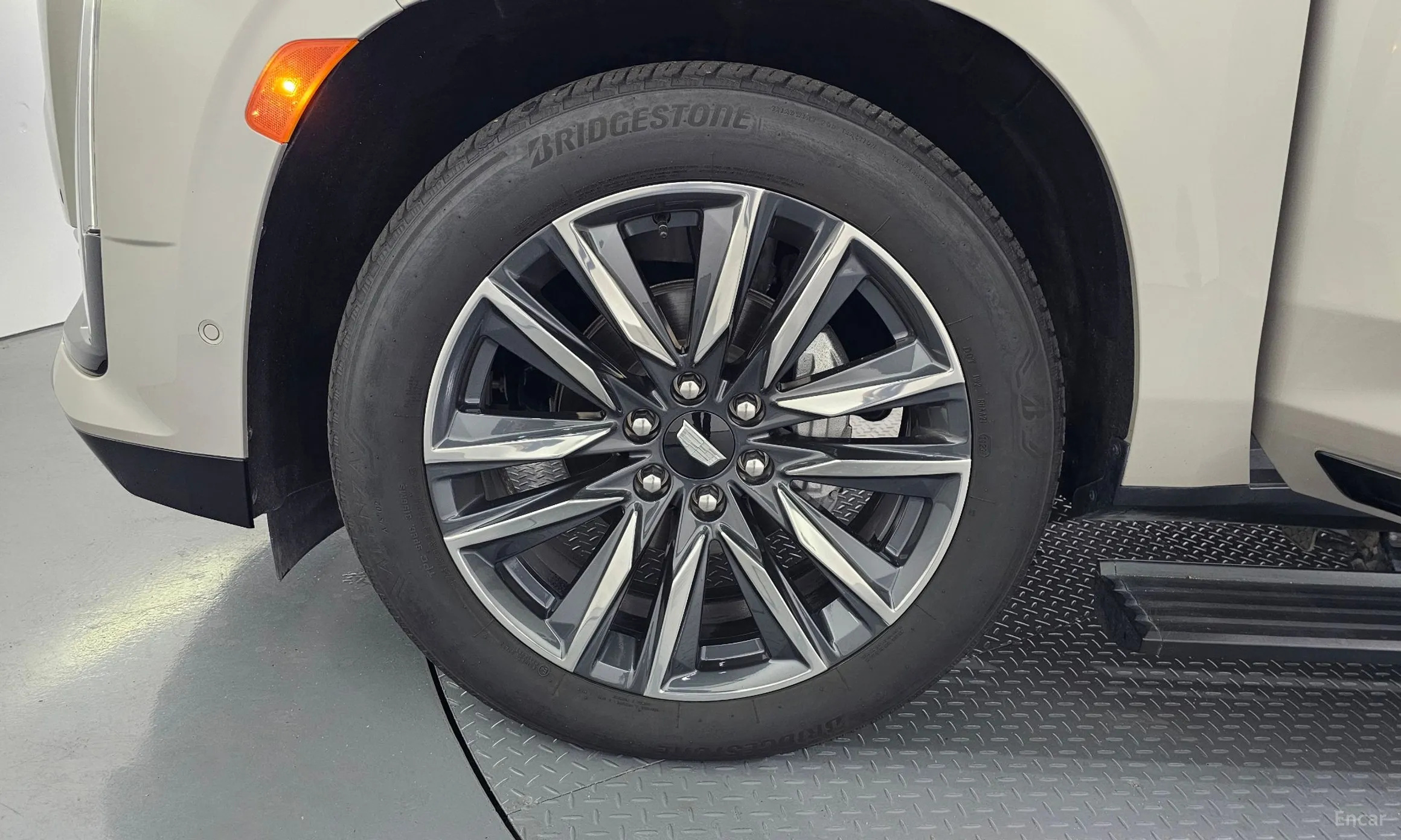 Cadillac Escalade 5th Generation превью 5
