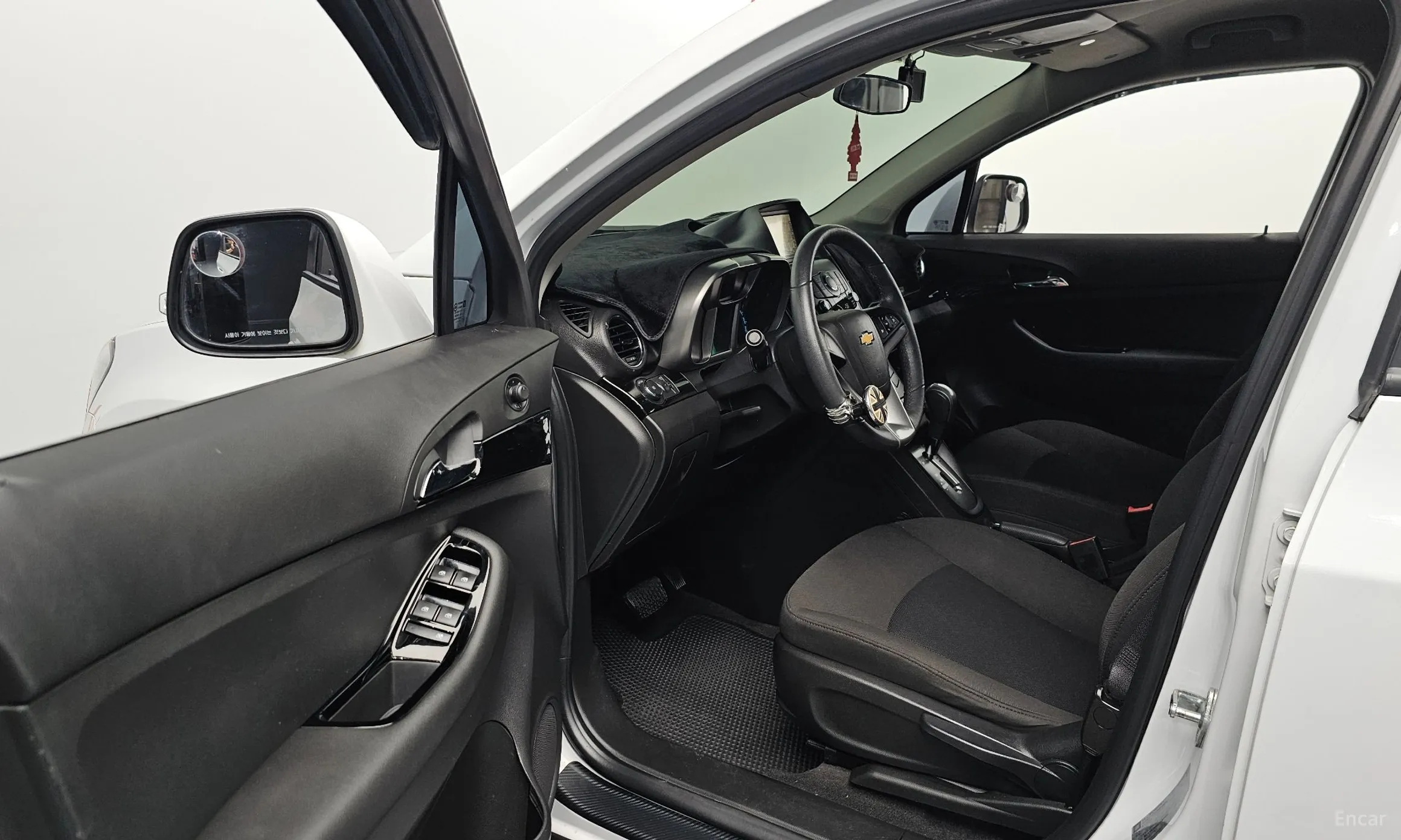 Chevrolet (GM Daewoo) Orlando превью 10