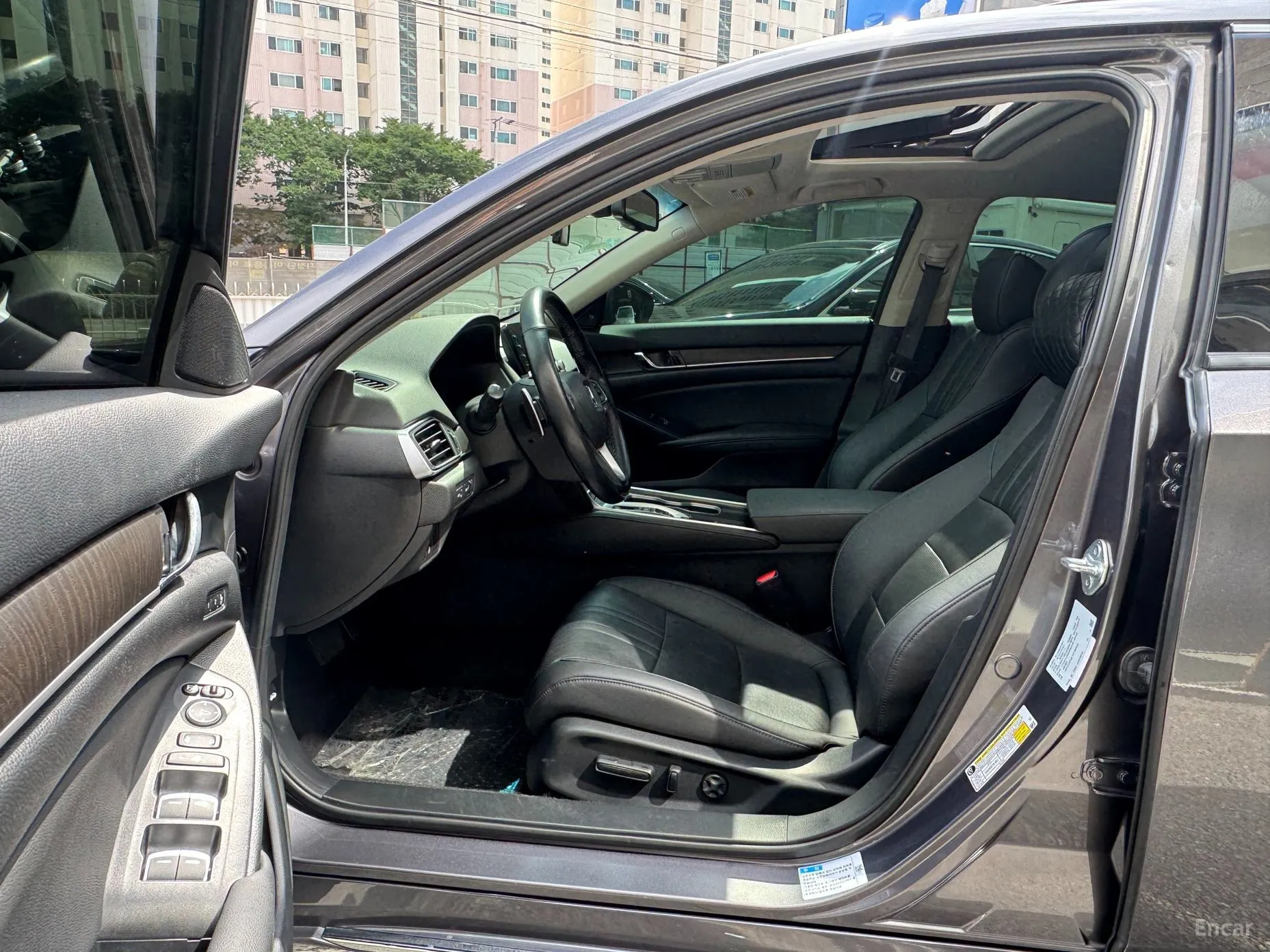 Honda Accord 10th Generation превью 11