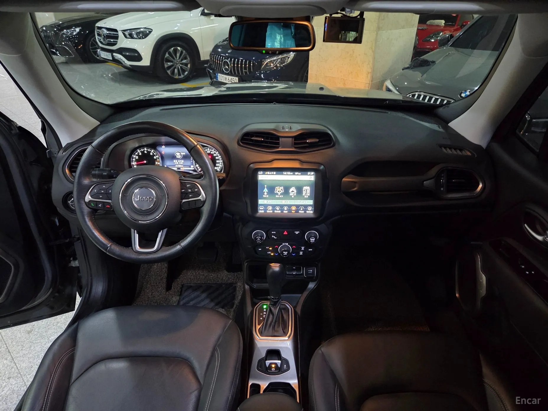 Jeep Renegade превью 8