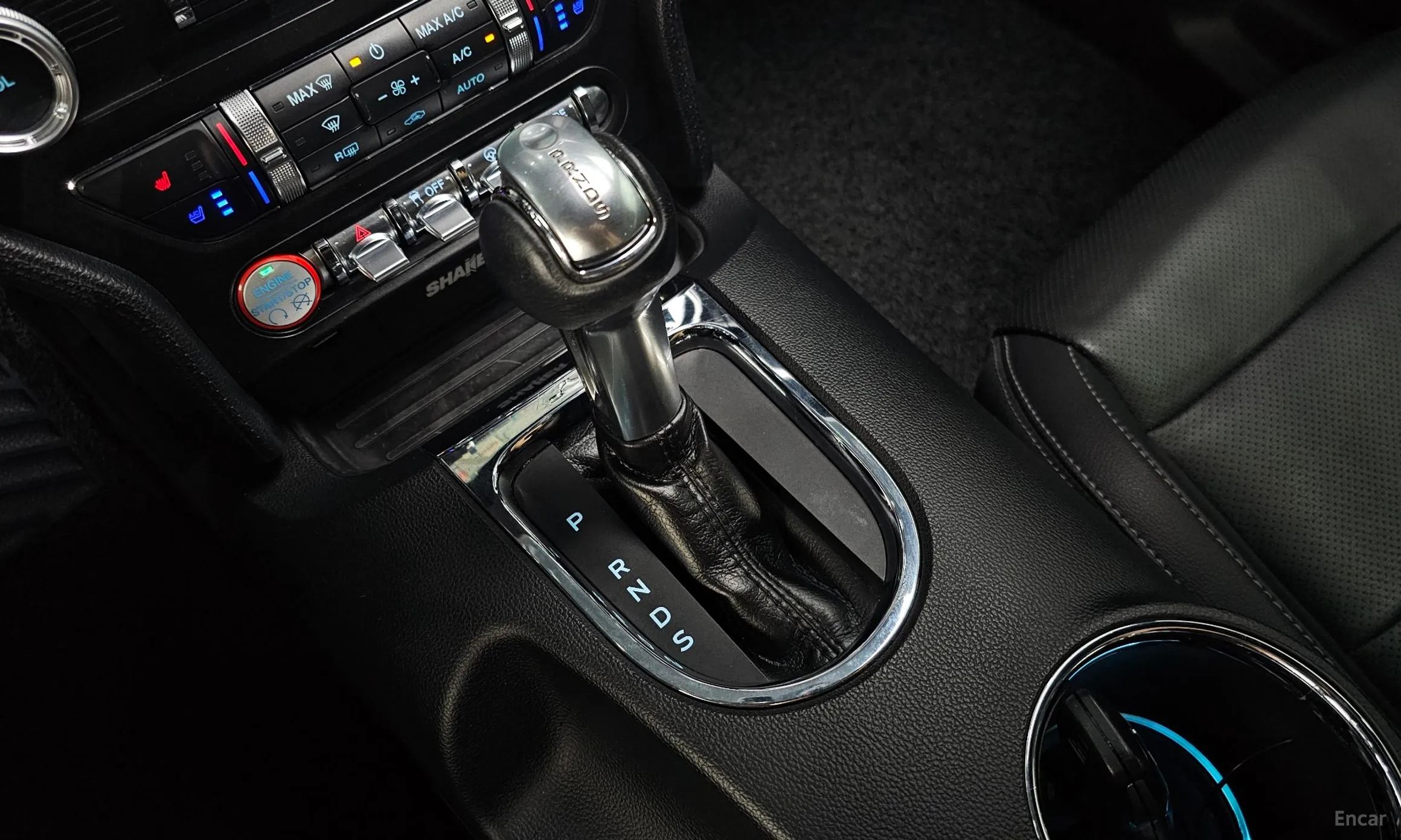 Ford Mustang превью 9