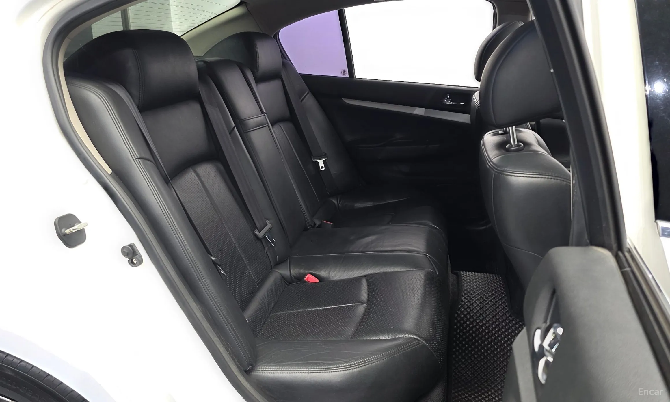 Infiniti G37 превью 11