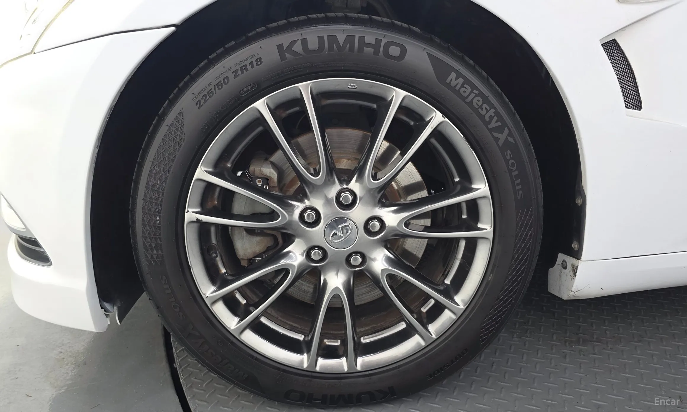 Infiniti G37 превью 5