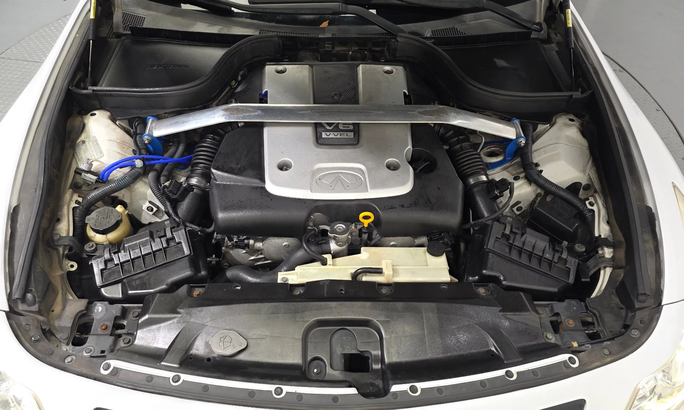 Infiniti G37 превью 6