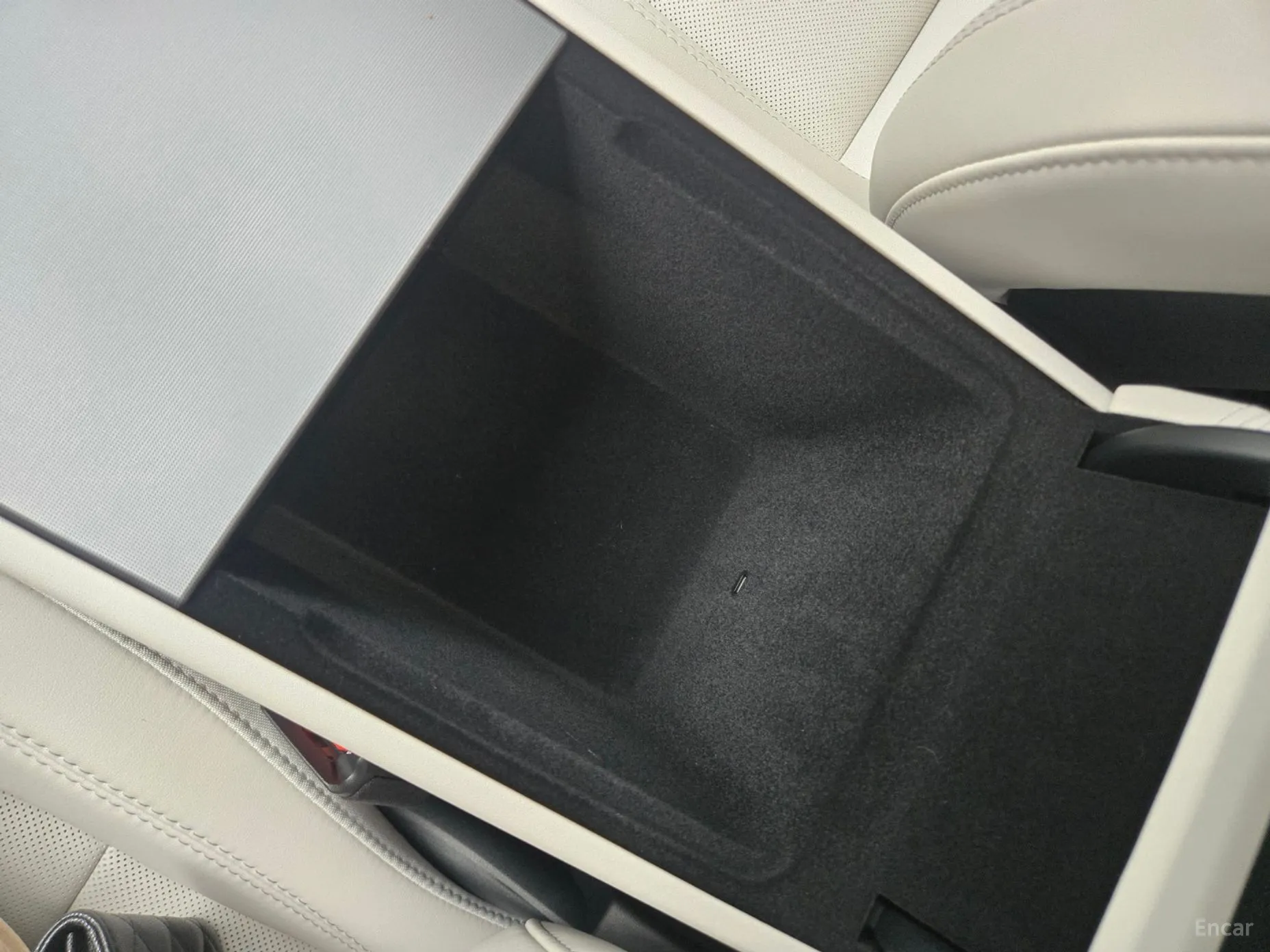 Tesla Model Y превью 14
