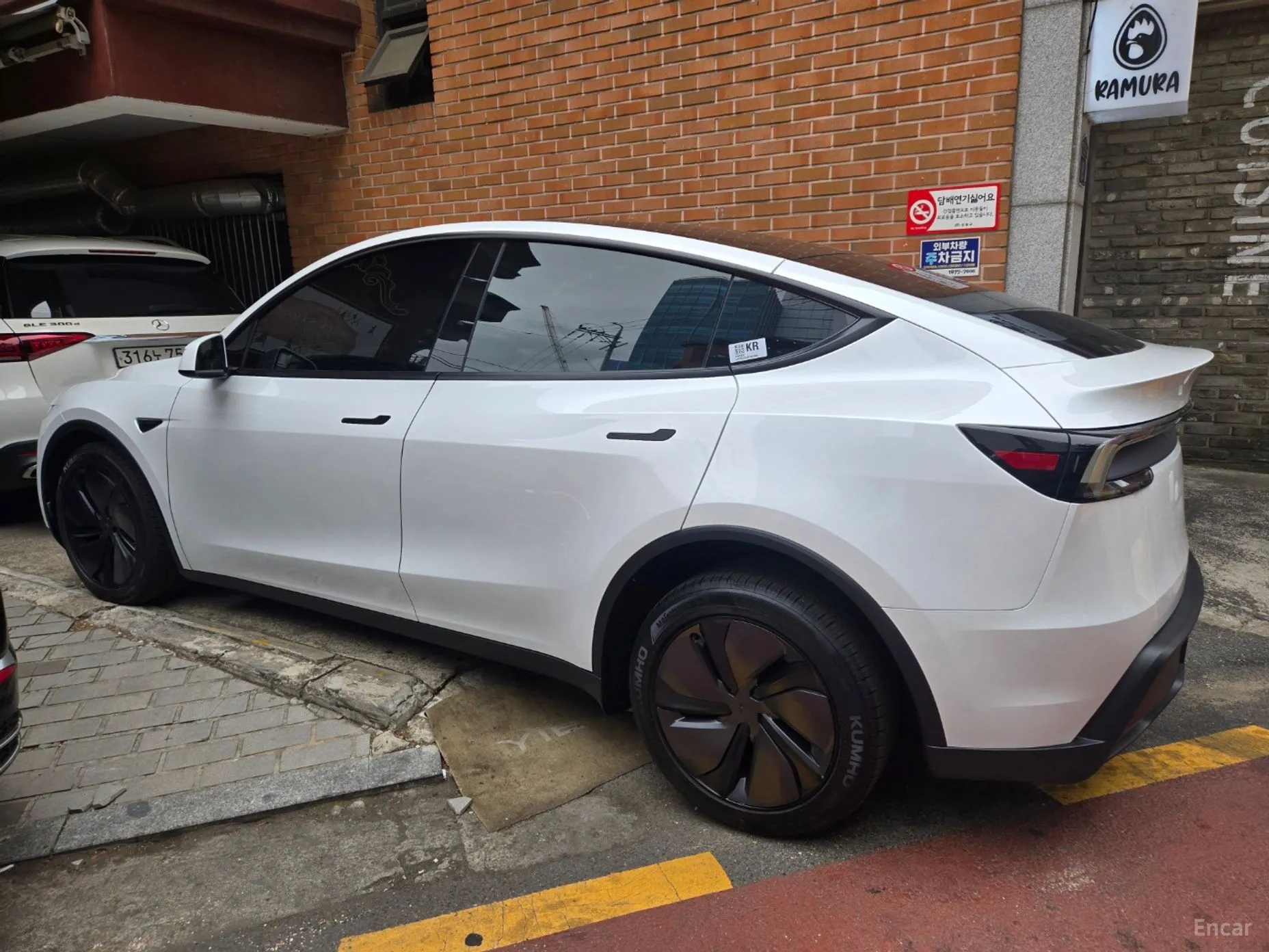 Tesla Model Y превью 3