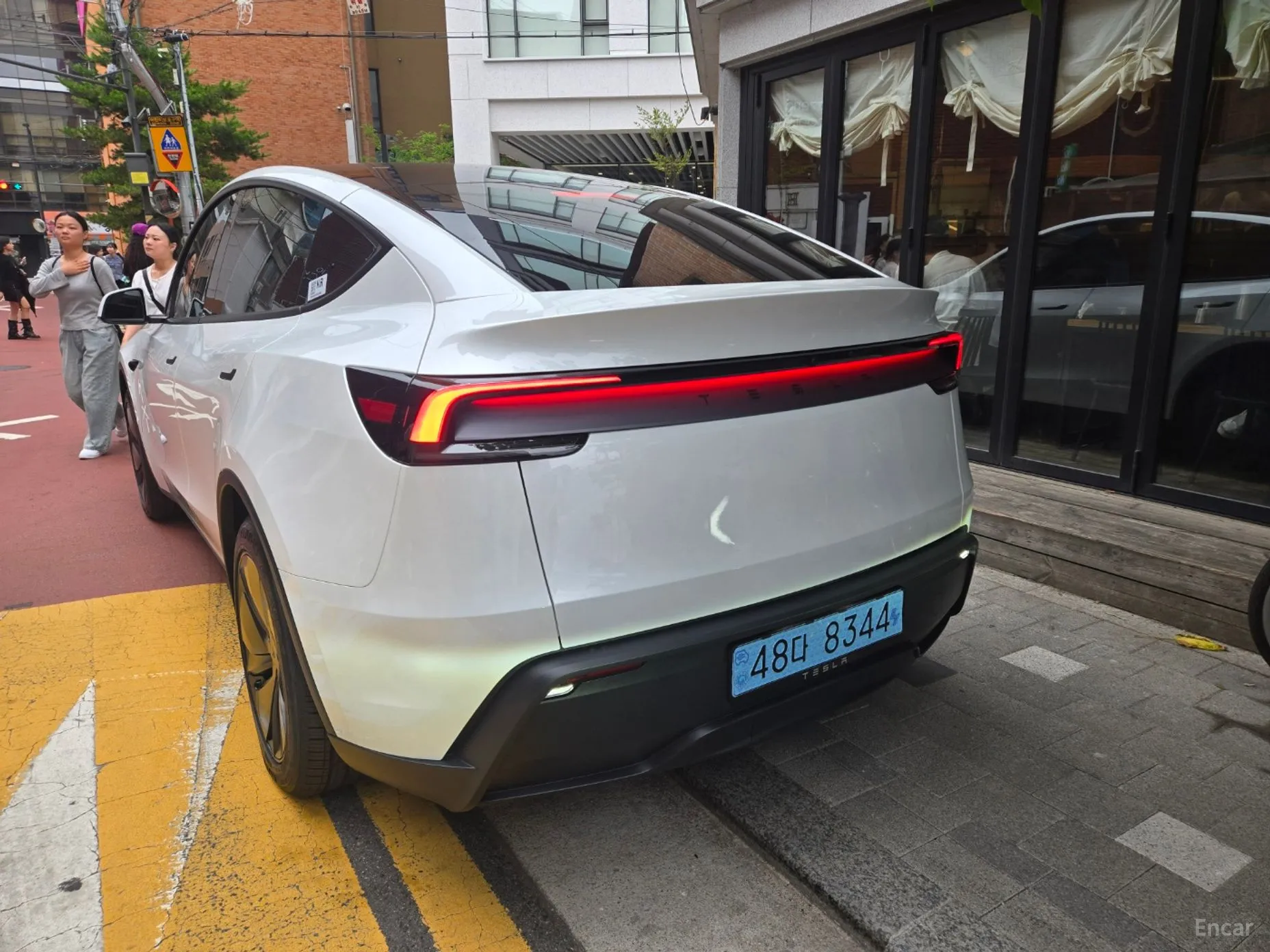 Tesla Model Y превью 4