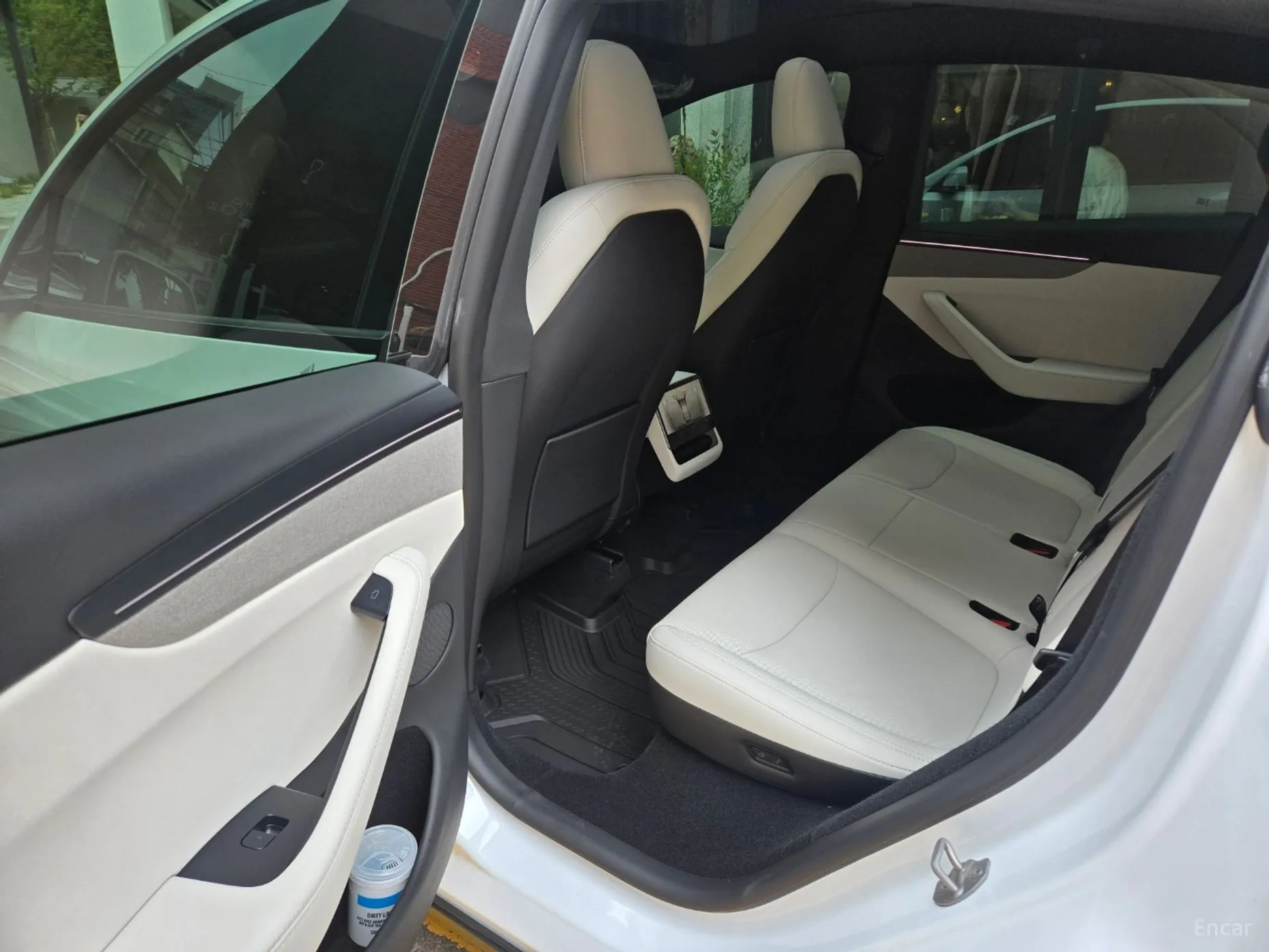 Tesla Model Y превью 8