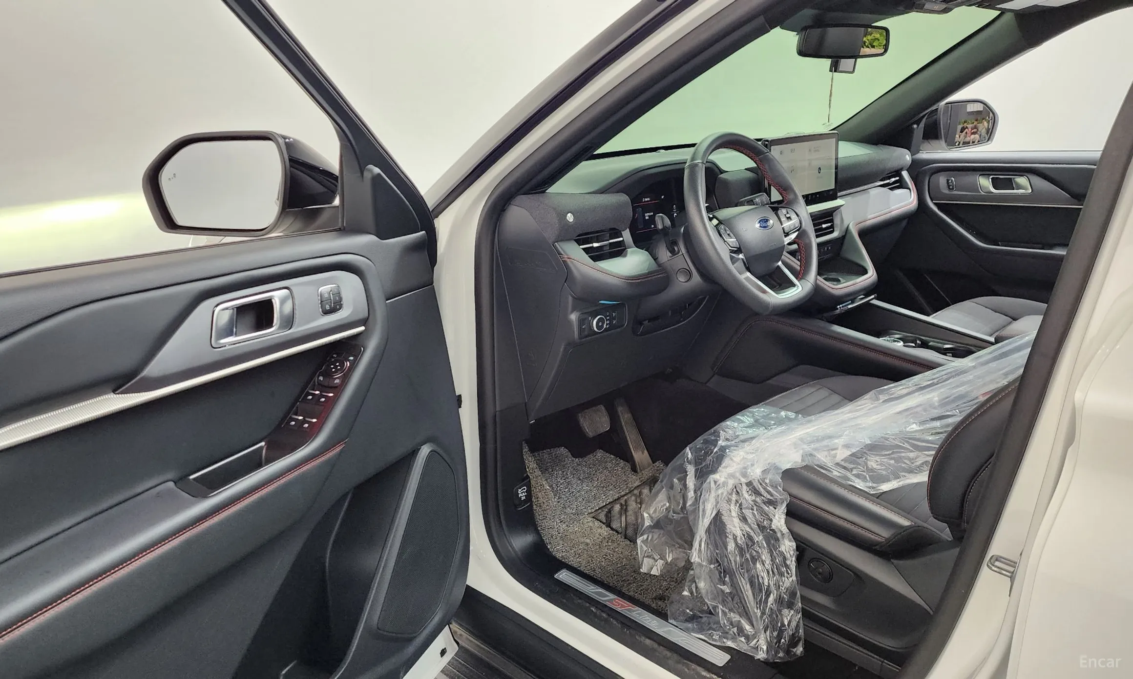 Ford Explorer 6th Generation превью 10