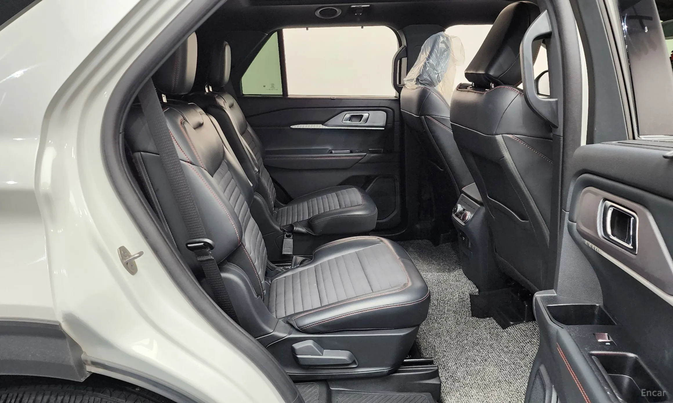 Ford Explorer 6th Generation превью 11