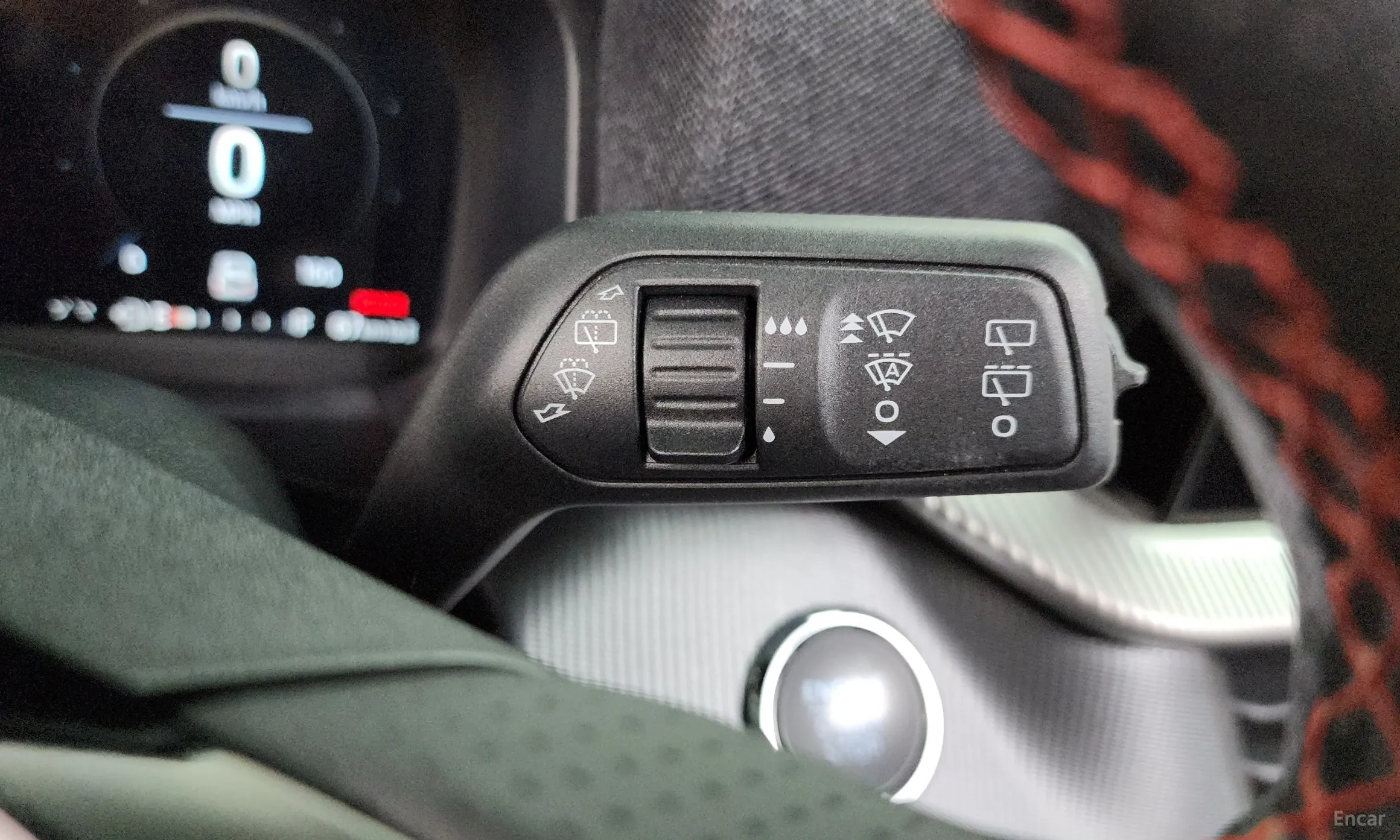 Ford Explorer 6th Generation превью 17