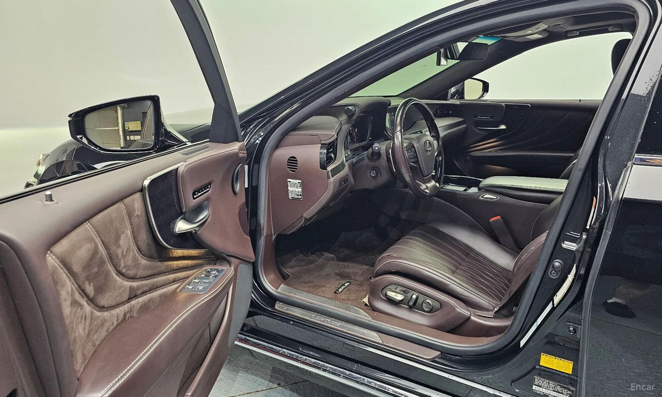 Lexus LS500 5th Generation превью 10