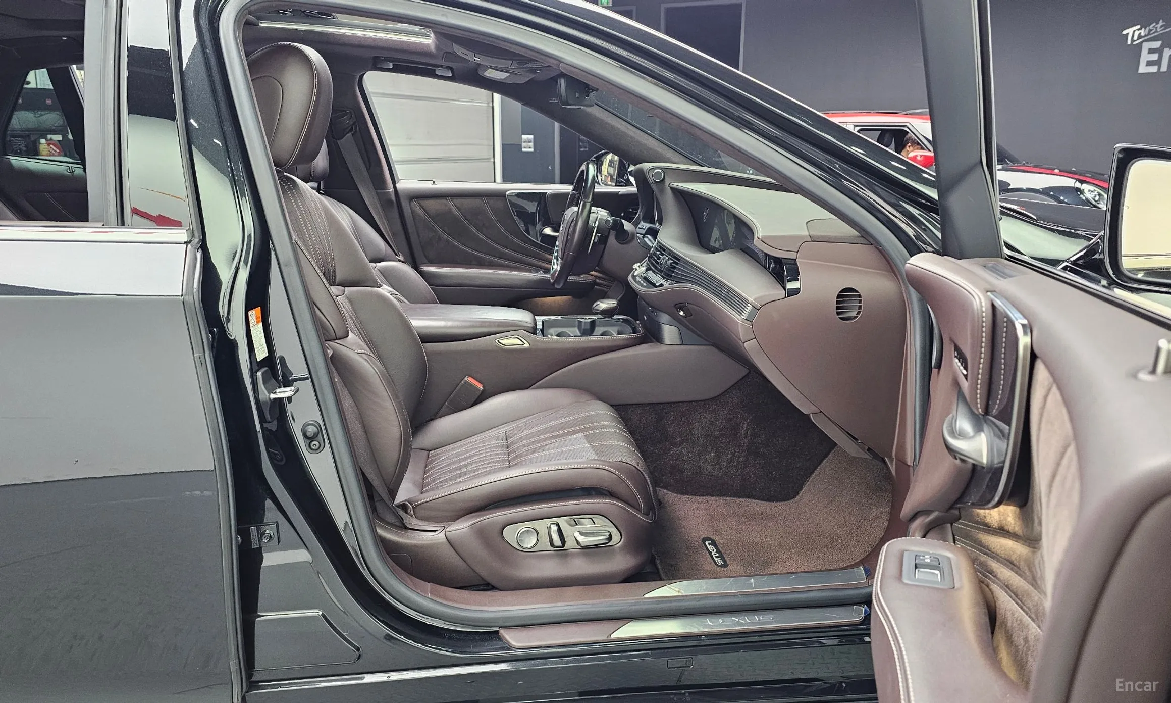 Lexus LS500 5th Generation превью 11