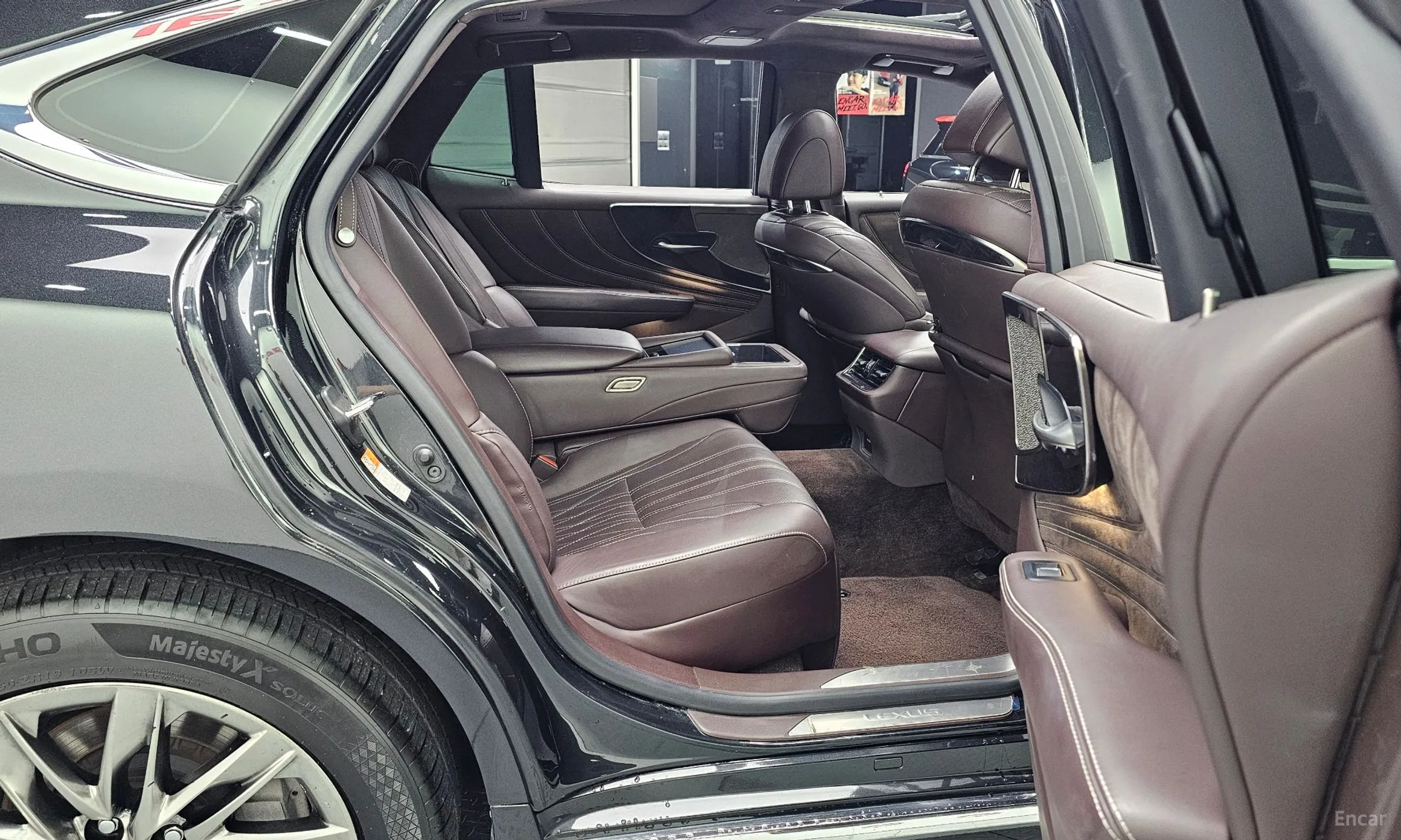 Lexus LS500 5th Generation превью 12