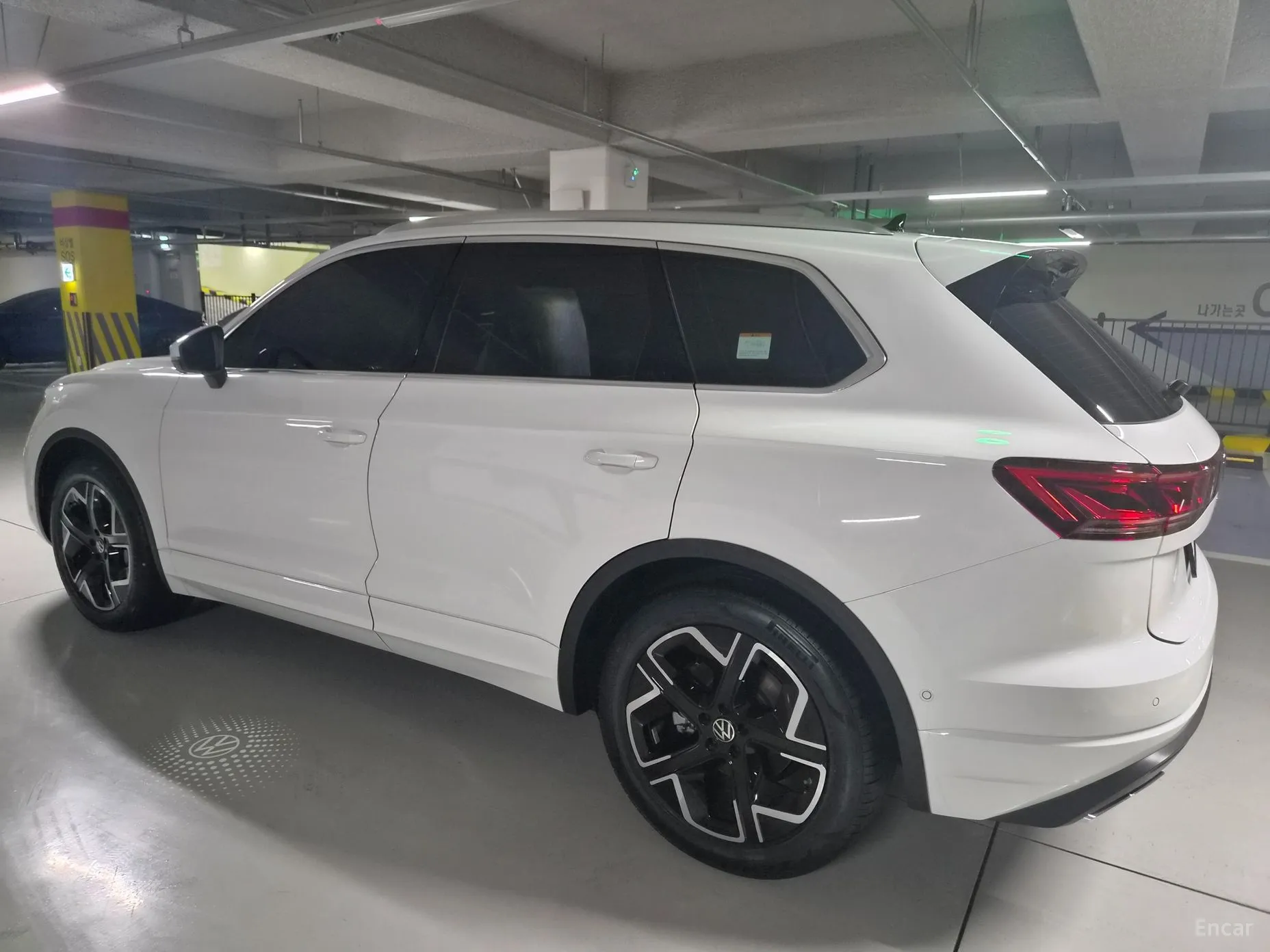 Volkswagen Touareg 3rd Generation превью 11