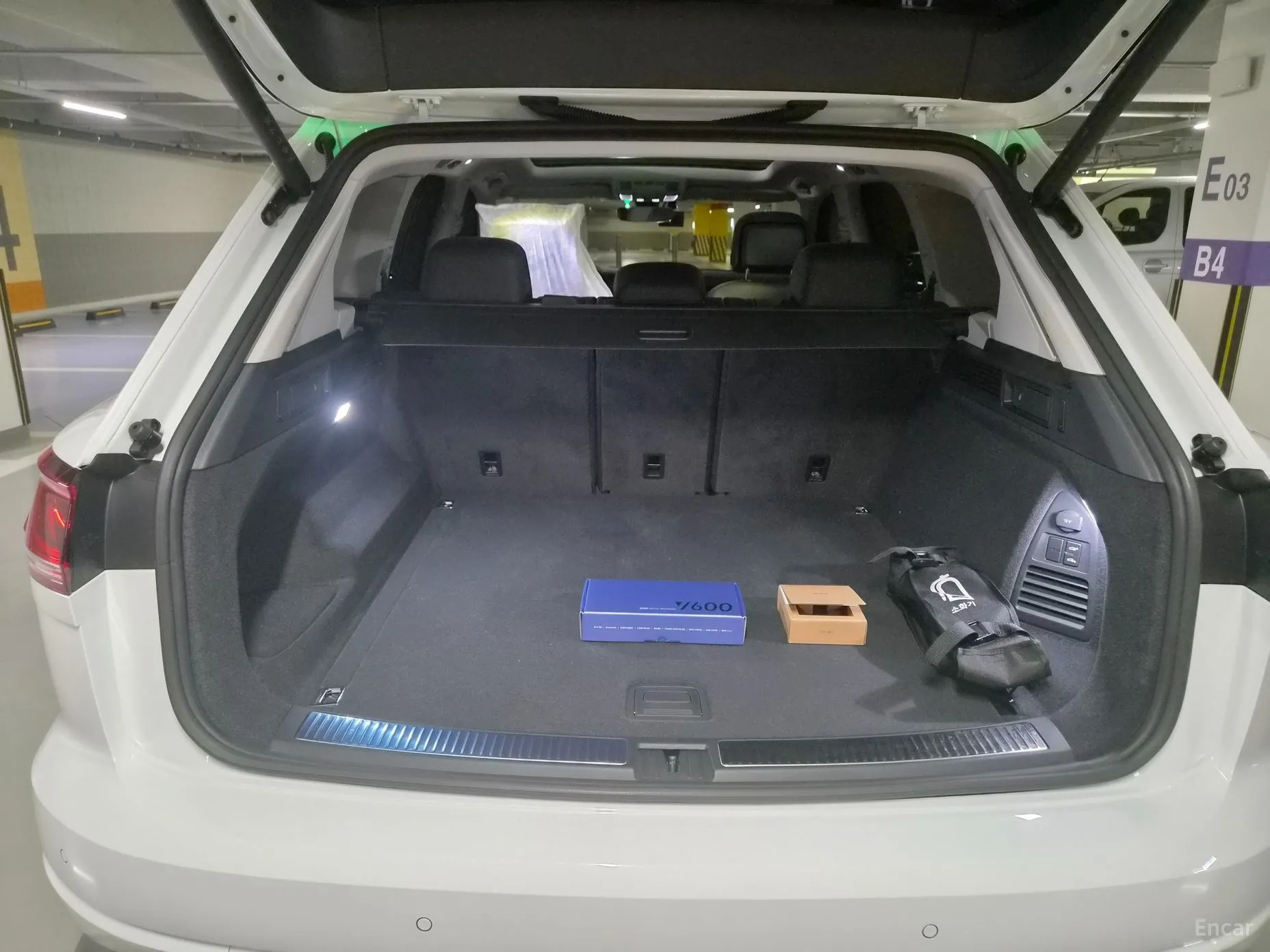 Volkswagen Touareg 3rd Generation превью 12