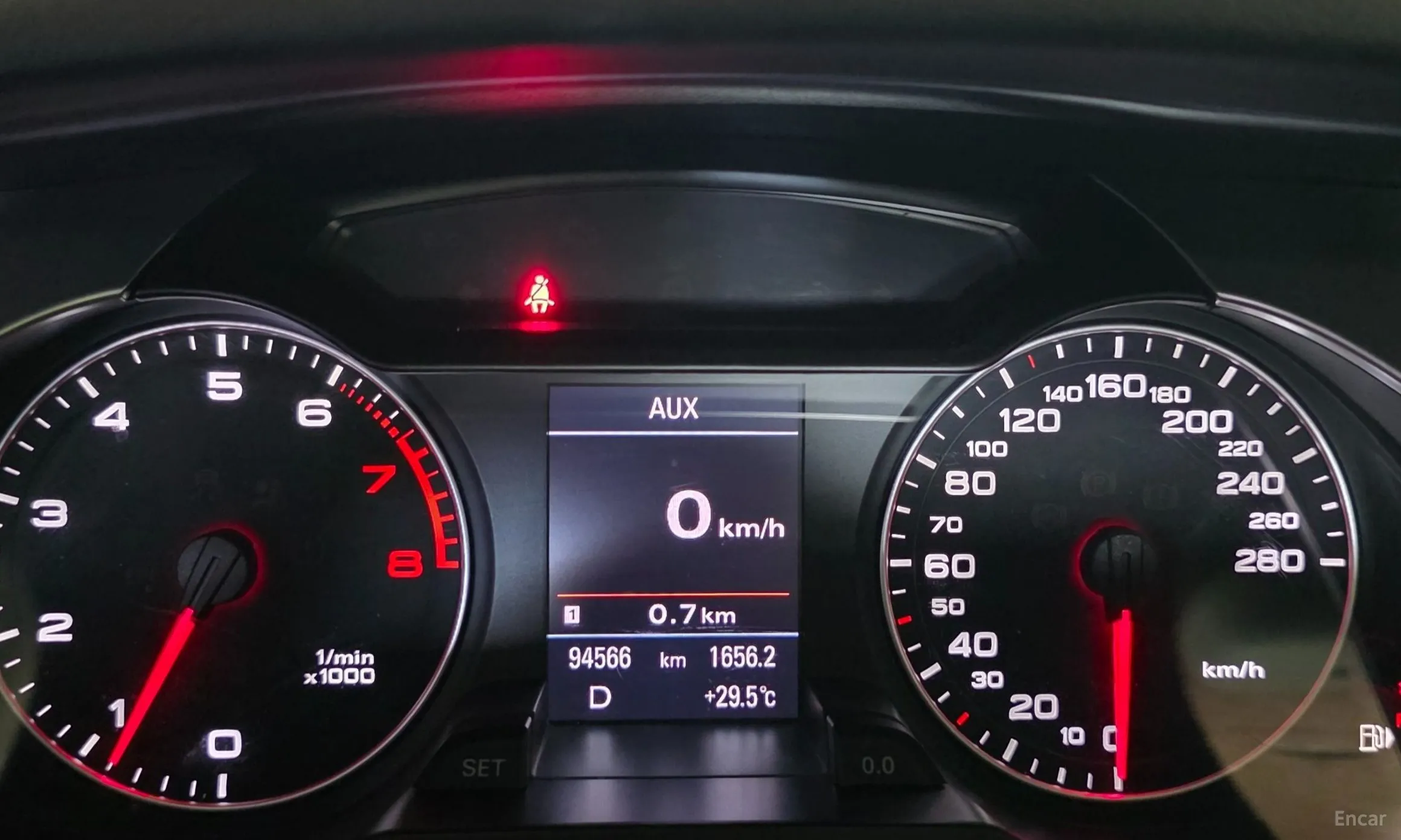 Audi New A4 превью 8