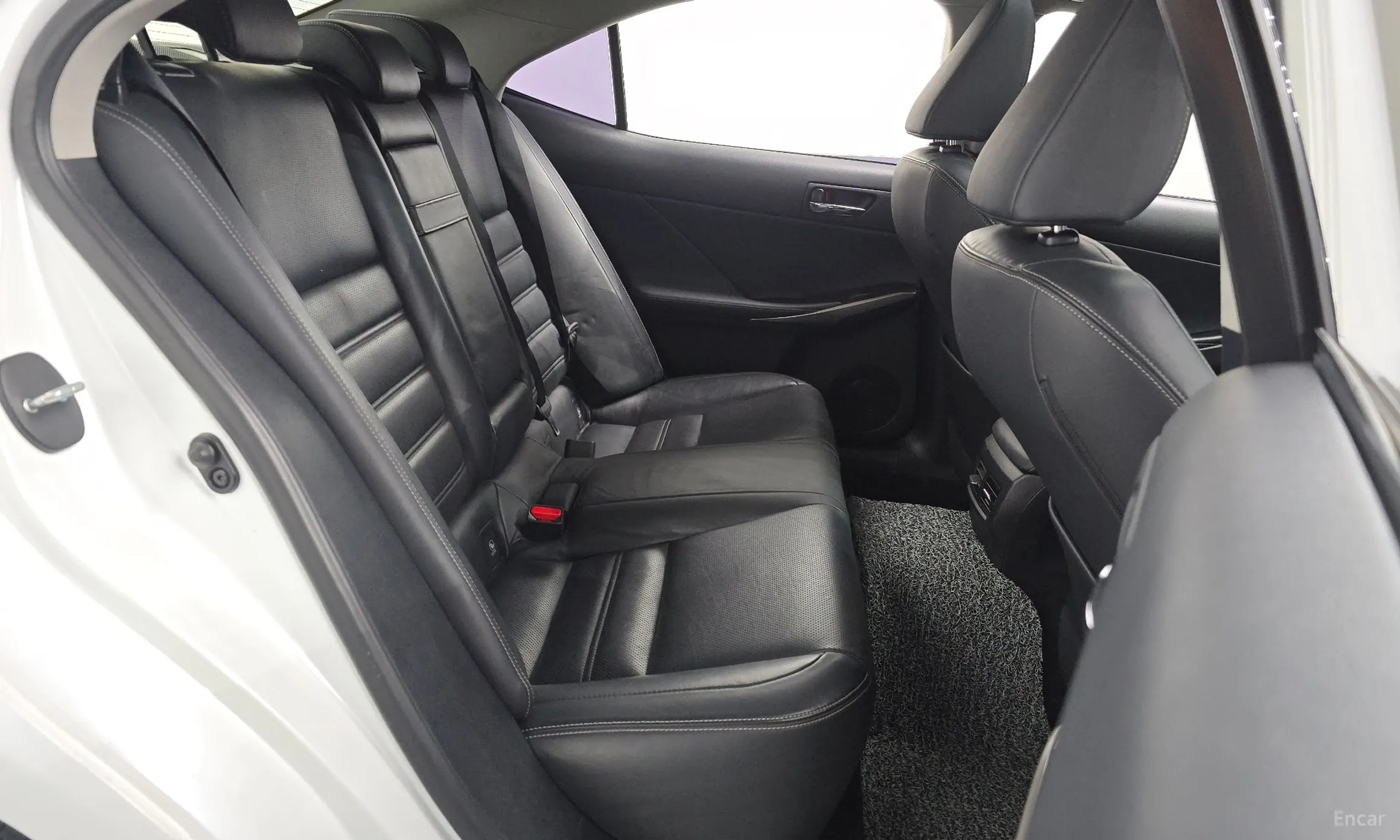 Lexus New IS250 превью 11