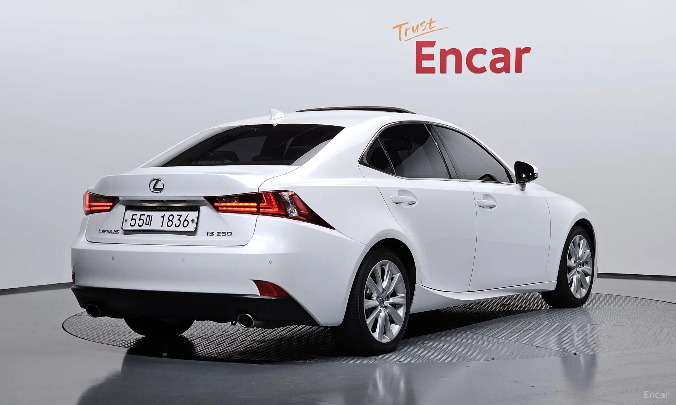 Lexus New IS250