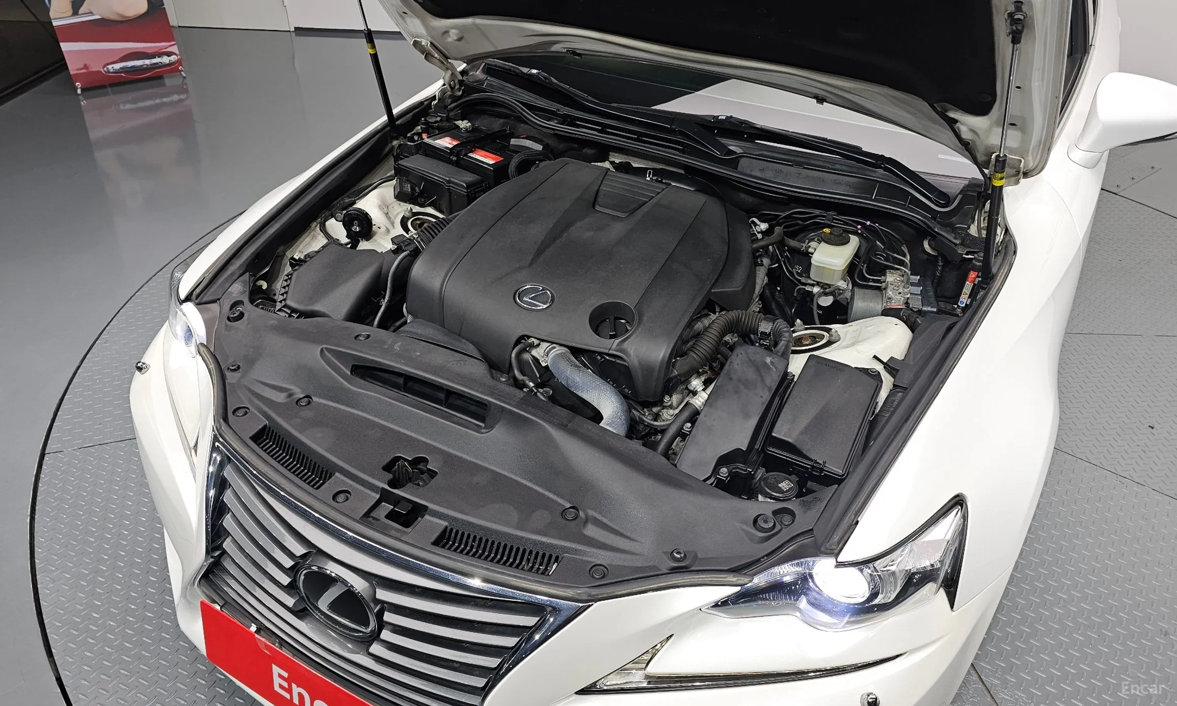 Lexus New IS250 превью 6