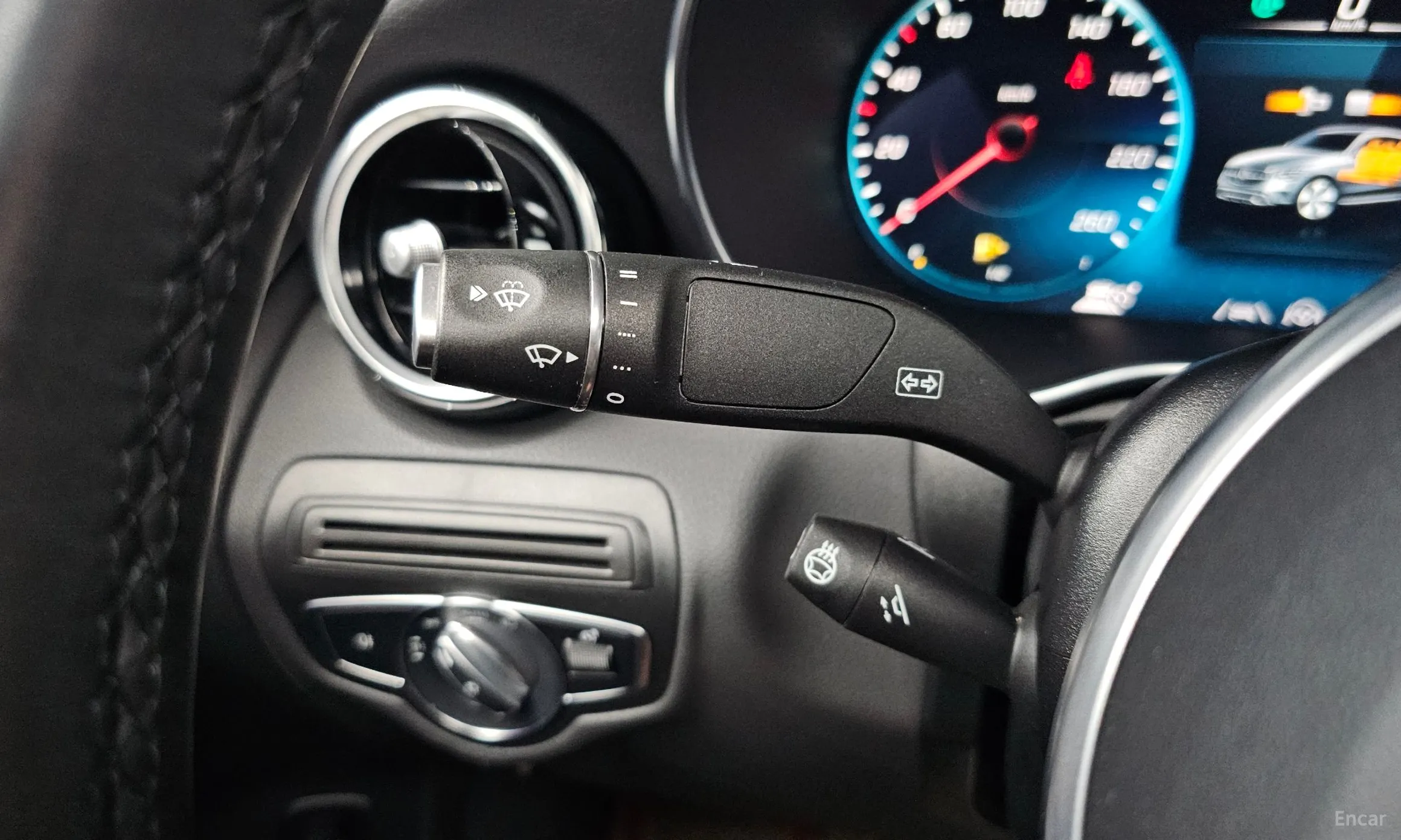 Mercedes Benz GLC-Class X253 превью 15