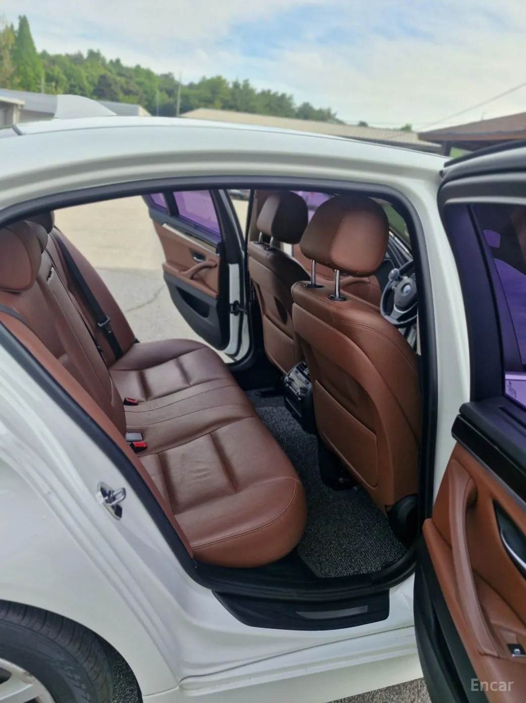 BMW 5 Series (F10) превью 8