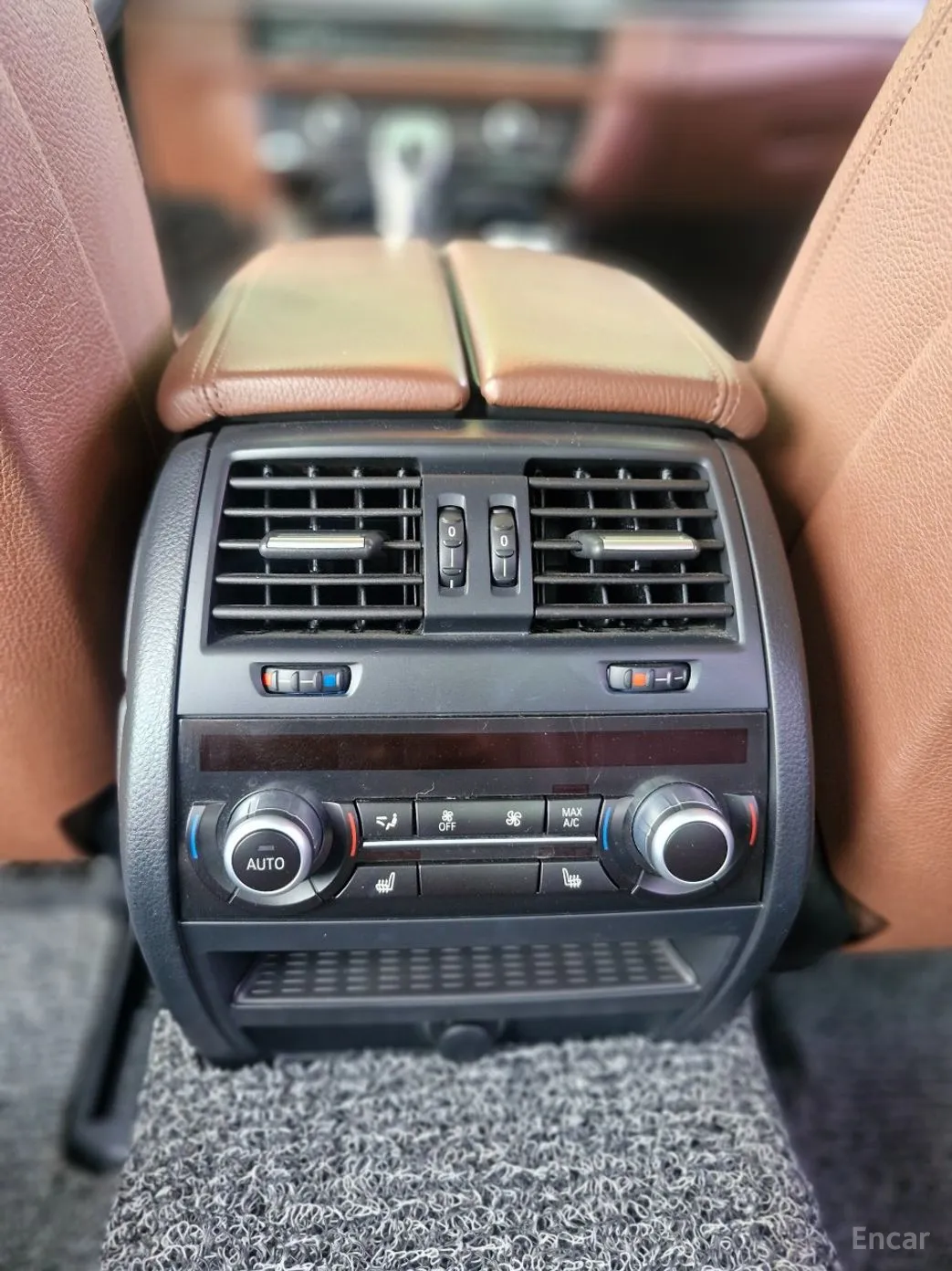 BMW 5 Series (F10) превью 9