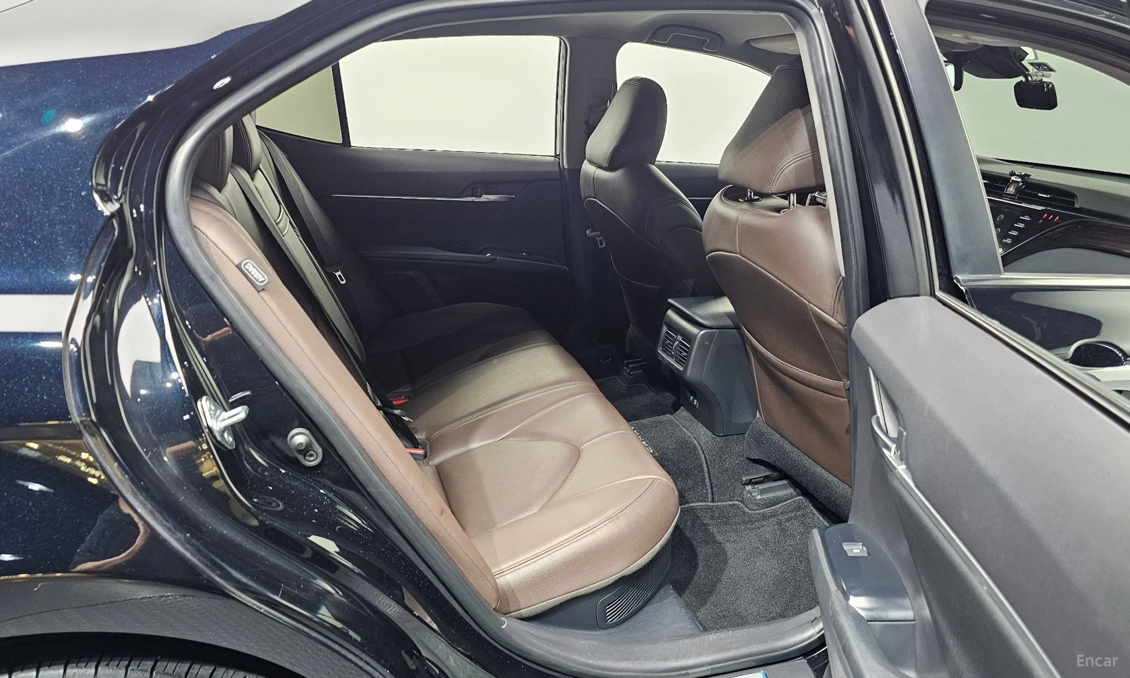 Toyota Camry (XV70) превью 11