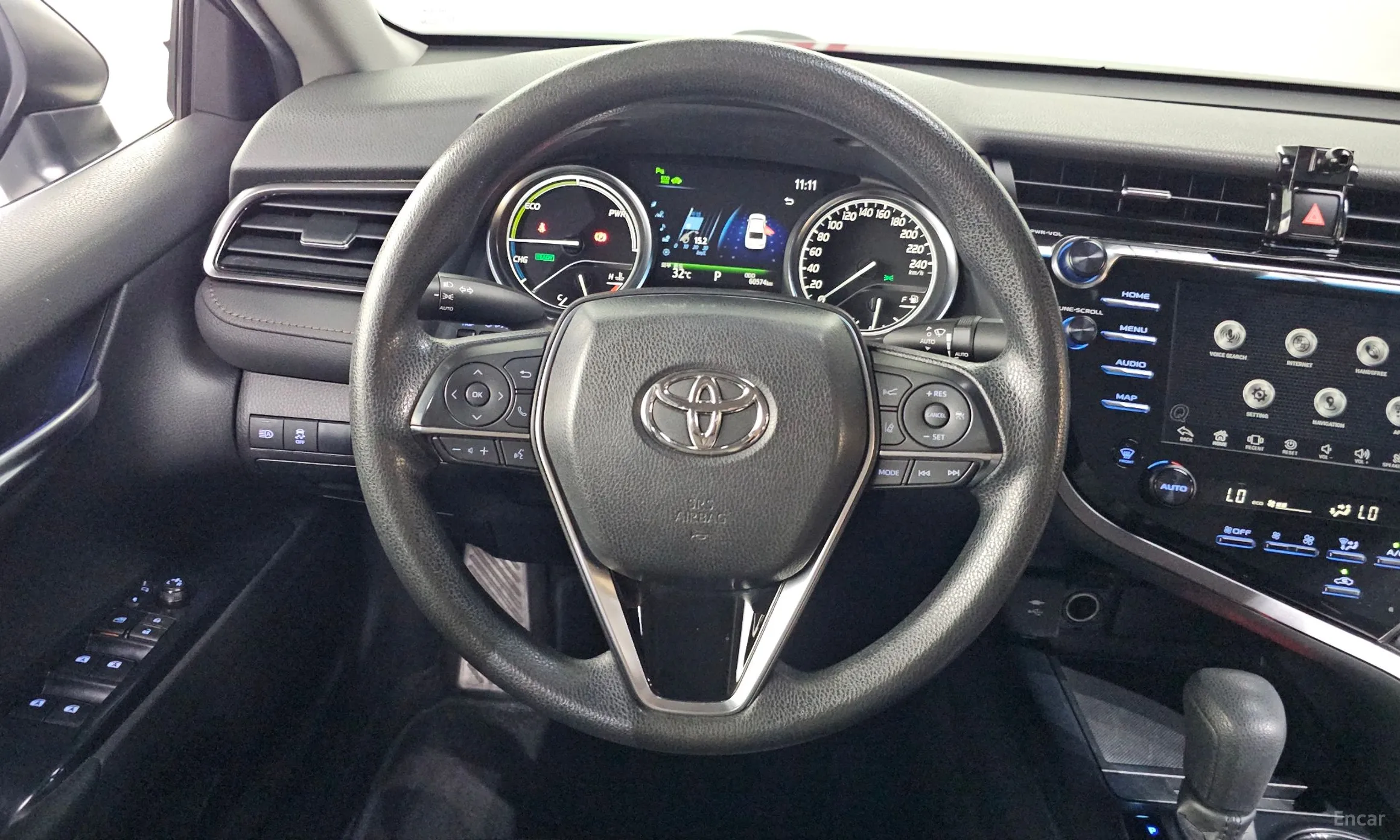 Toyota Camry (XV70) превью 13