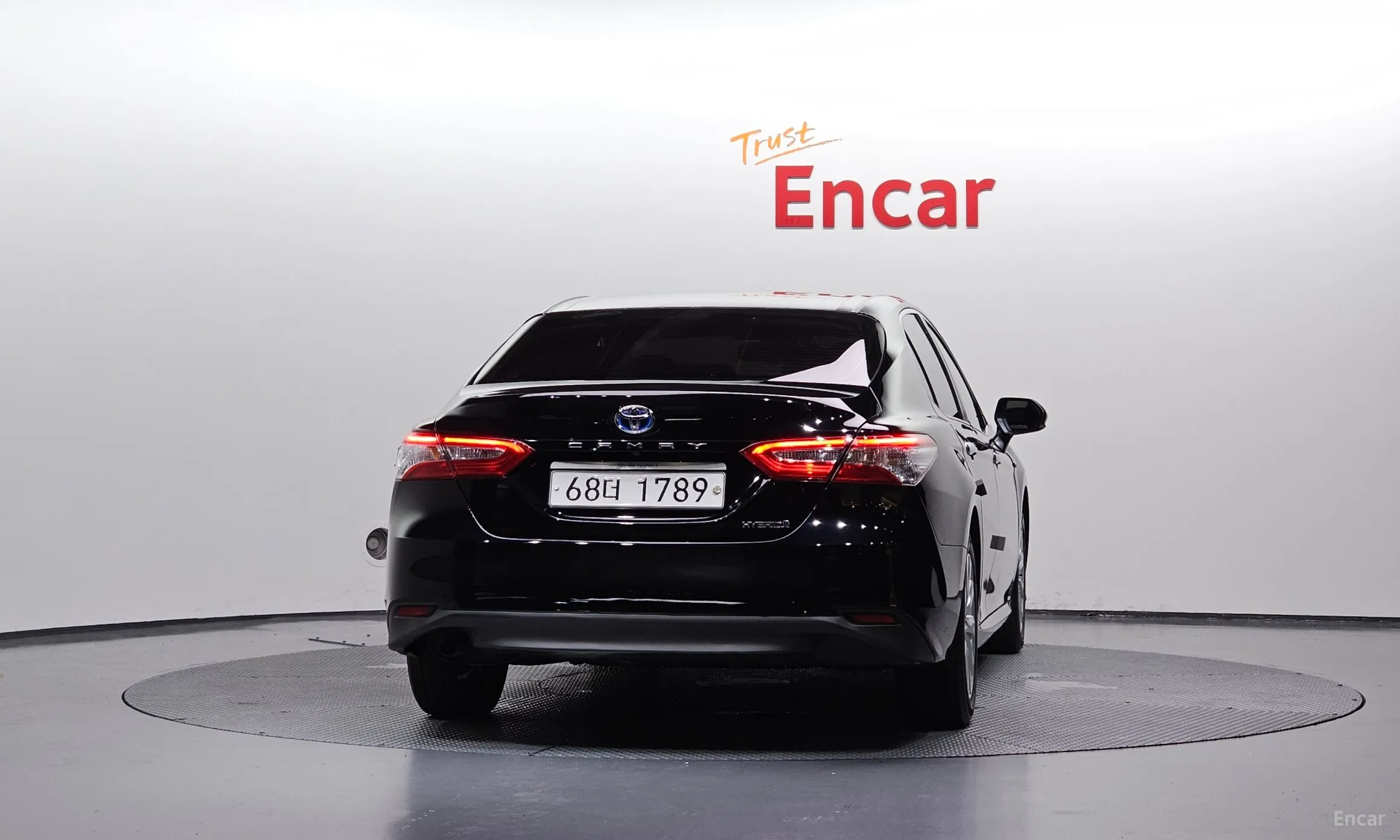Toyota Camry (XV70) превью 4