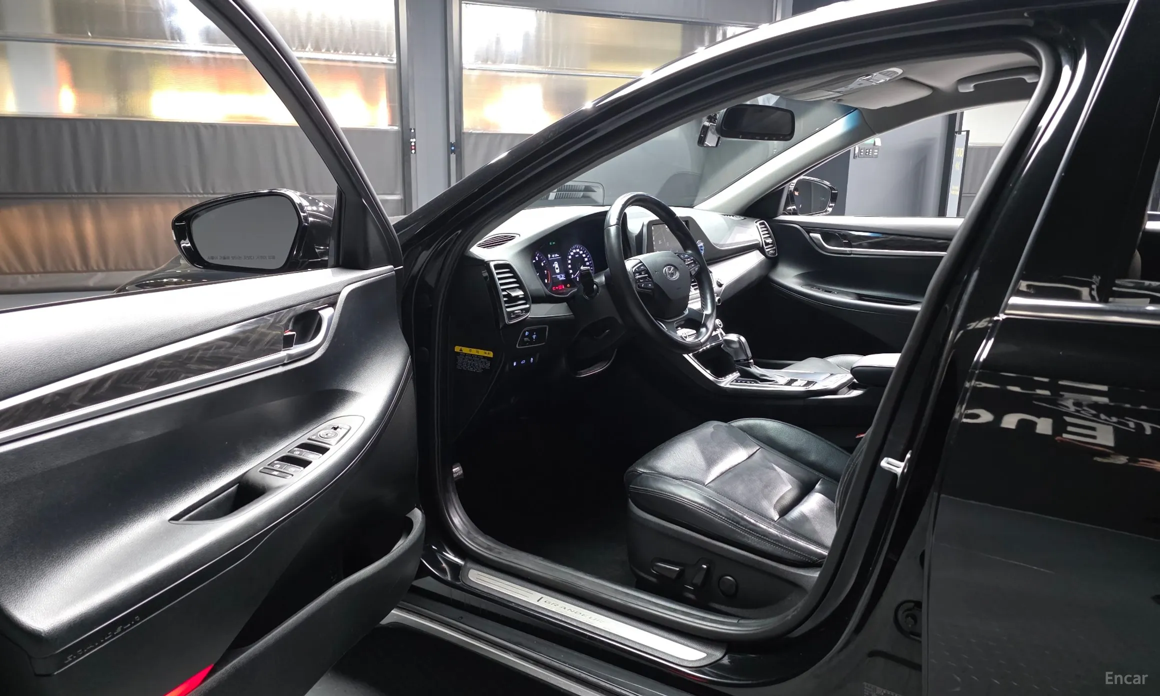 Hyundai Grandeur IG превью 10