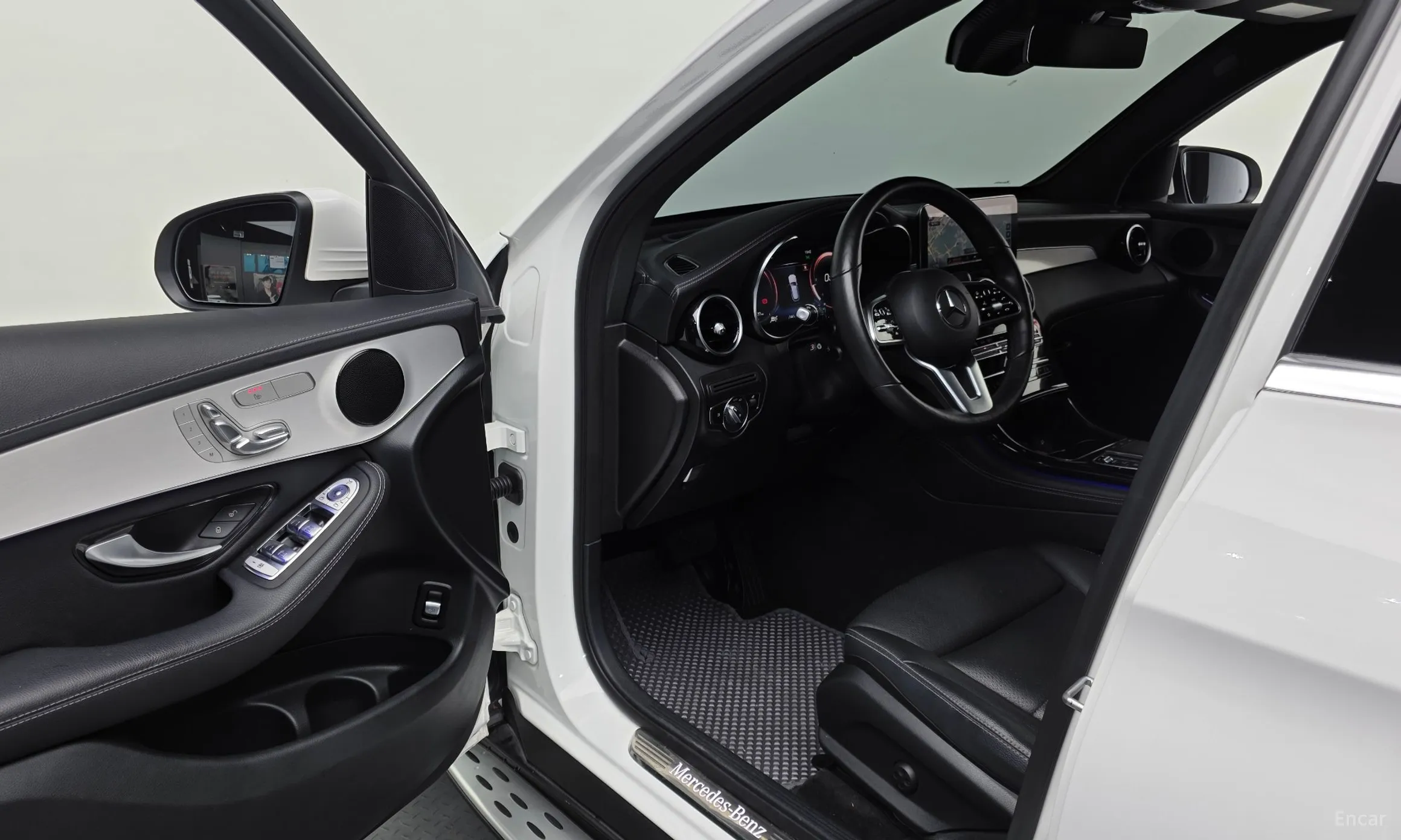 Mercedes Benz GLC-Class X253 превью 10
