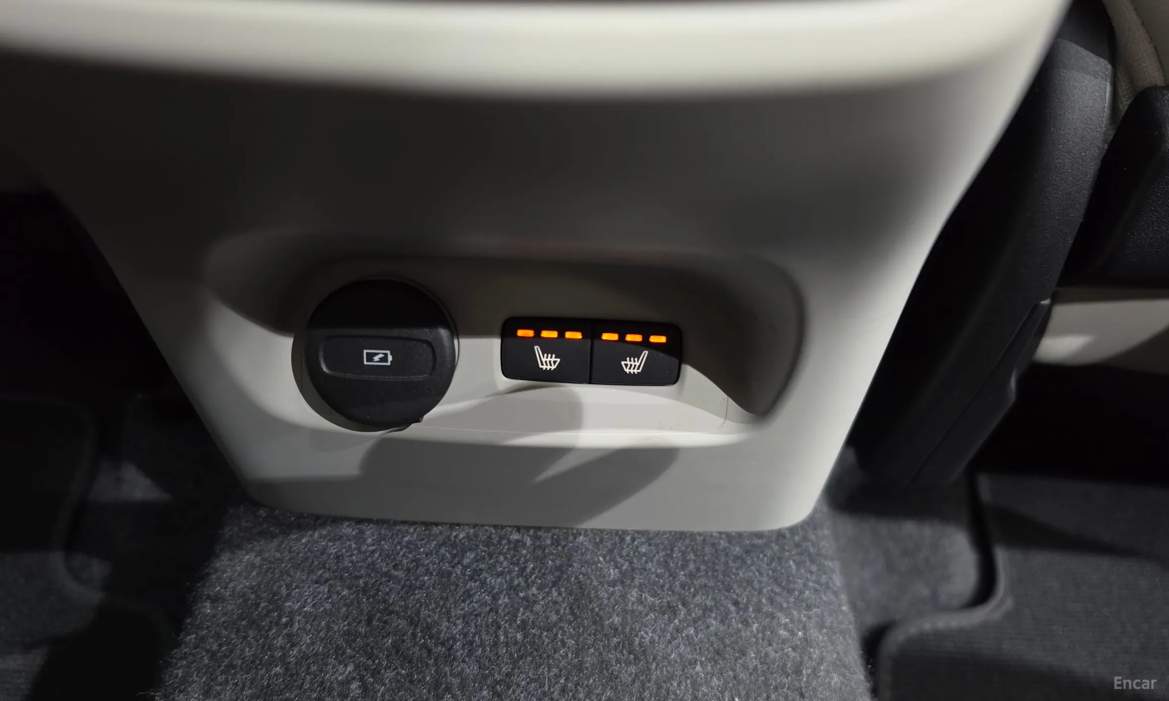 Volvo XC40 превью 15