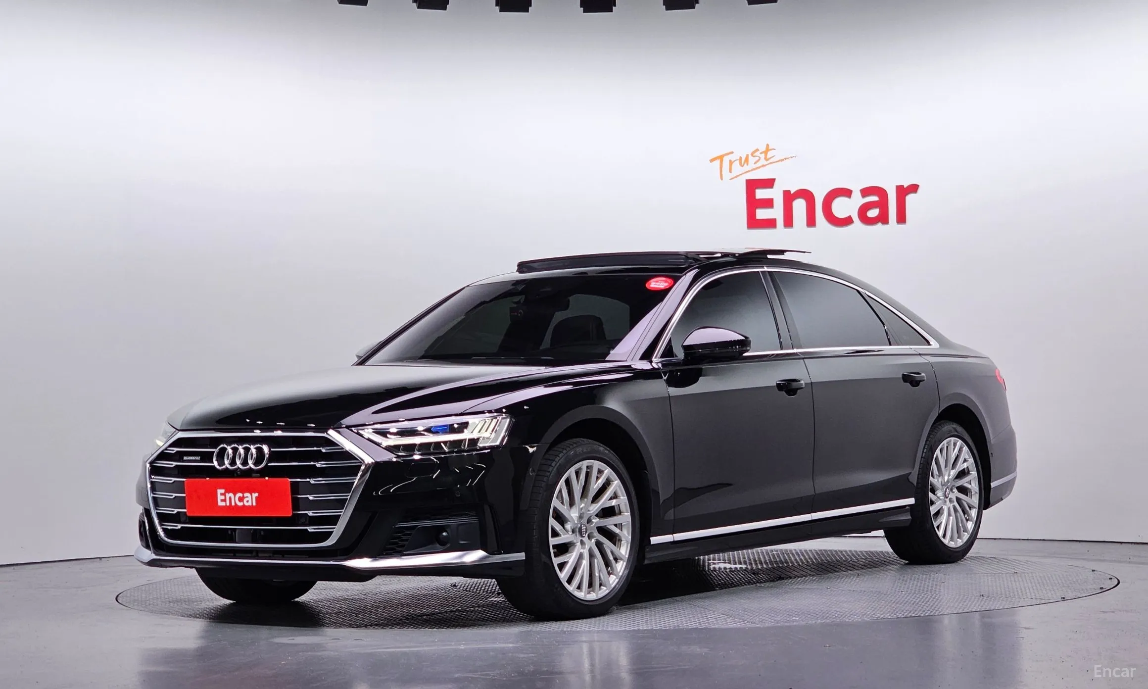 Audi A8 (D5)