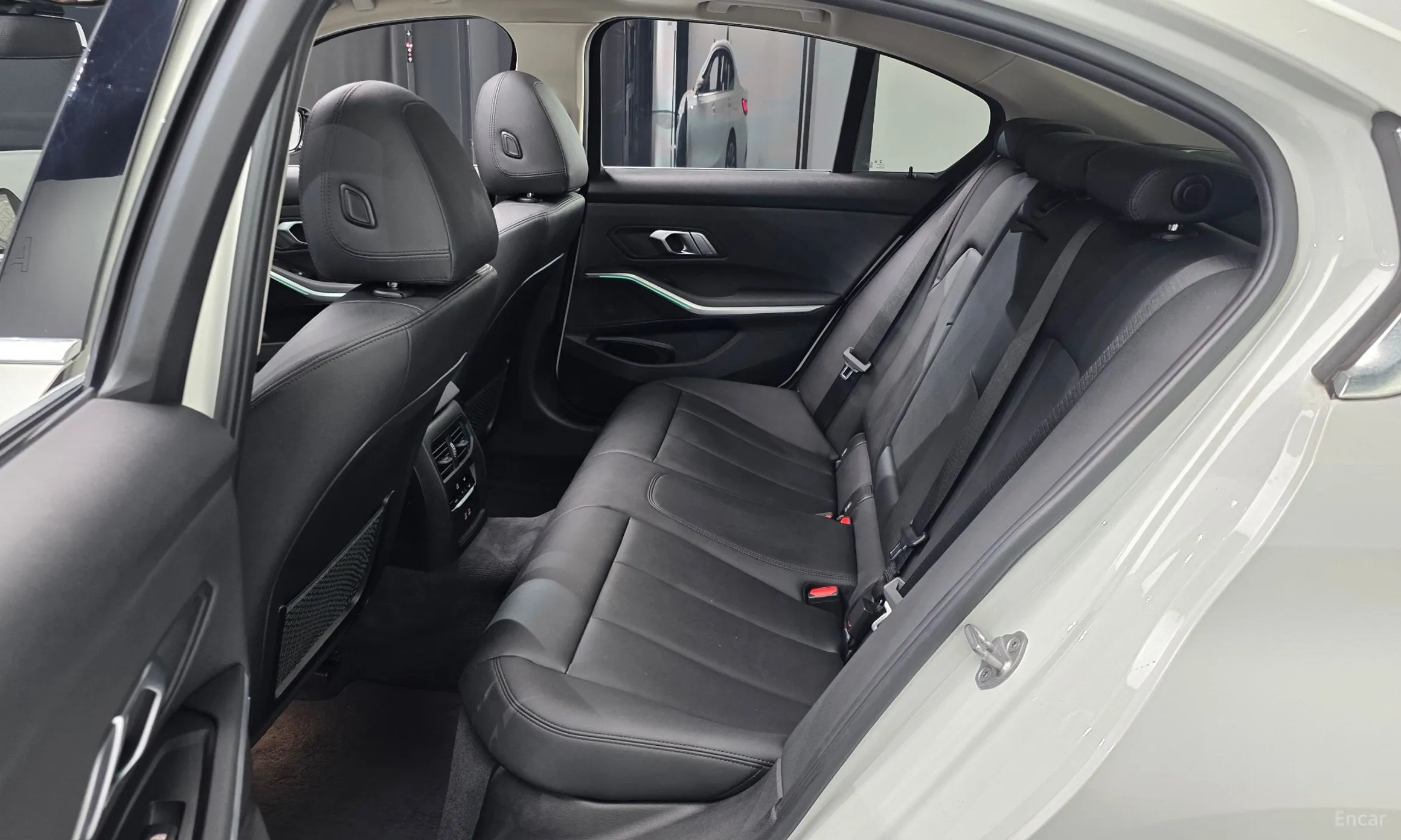 BMW 3 Series (G20) превью 12